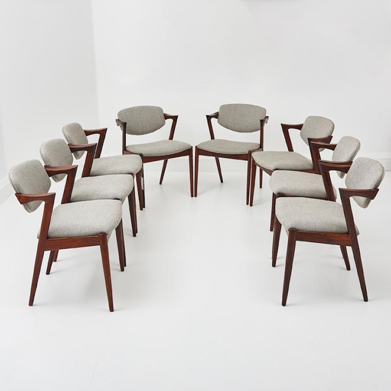 Mid-Century moderno Set di 8 sedie da pranzo di metà secolo Model 42 Kai Kristiansen in legno di palissandro