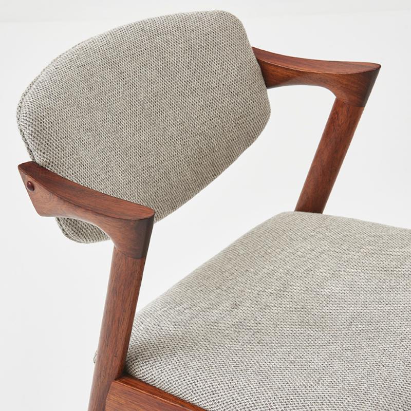 XX secolo Set di 8 sedie da pranzo di metà secolo Model 42 Kai Kristiansen in legno di palissandro