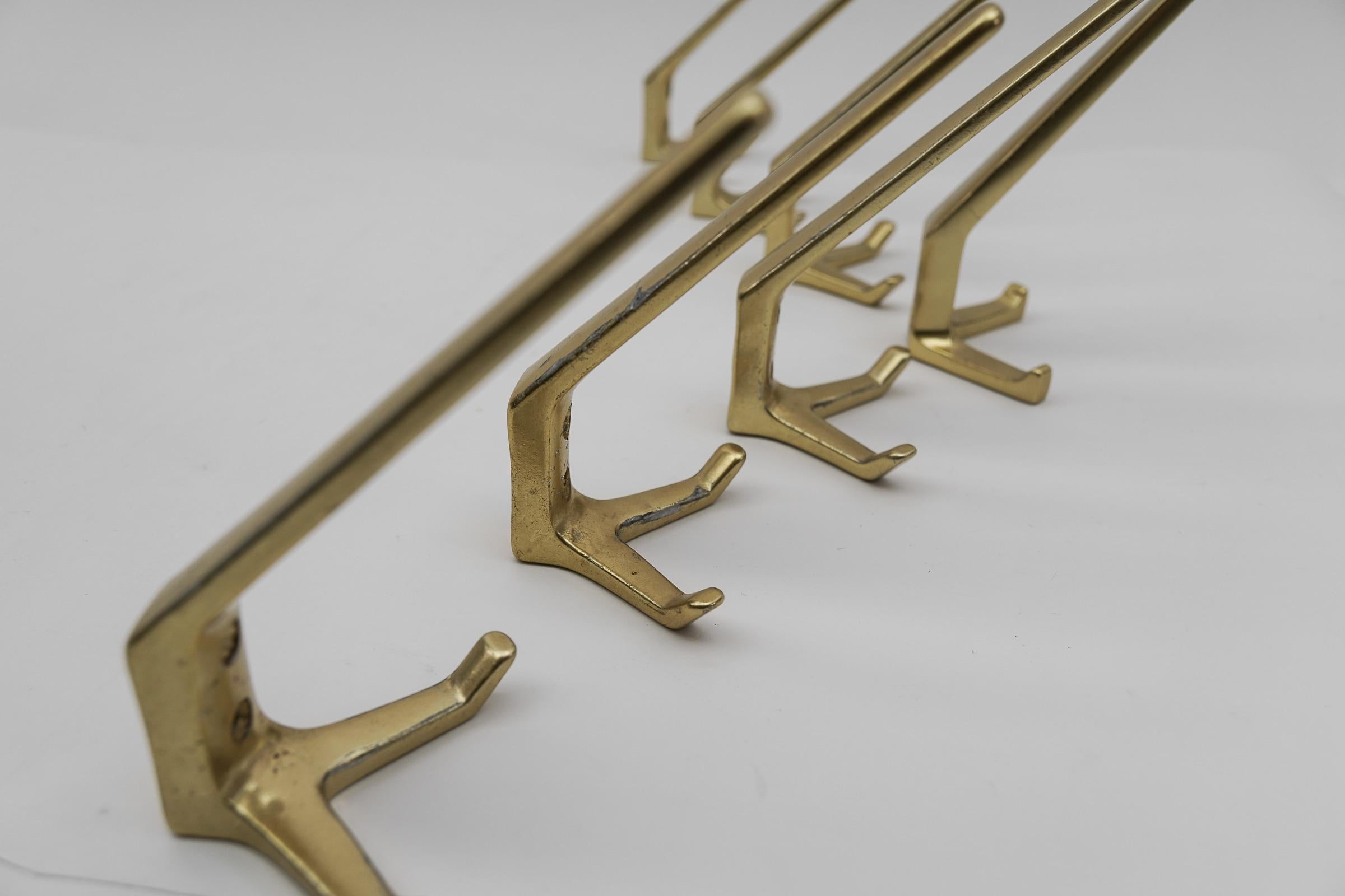 Set of 8 Mid-Century Modern Brass Wall Hooks, Austria, 1960s For Sale 4