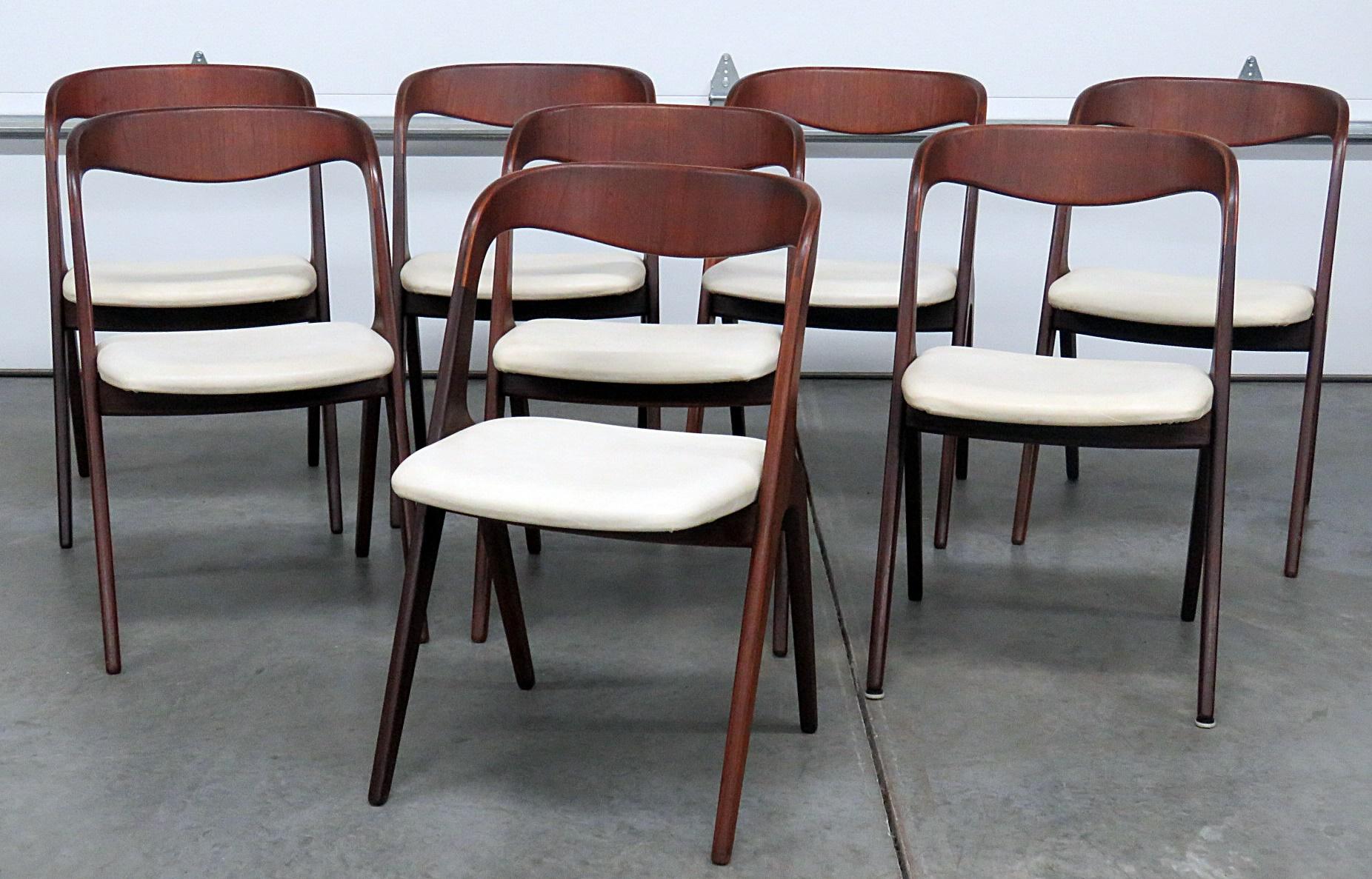 20th Century Set of 8 Mid-Century Modern Danish Dining Chairs