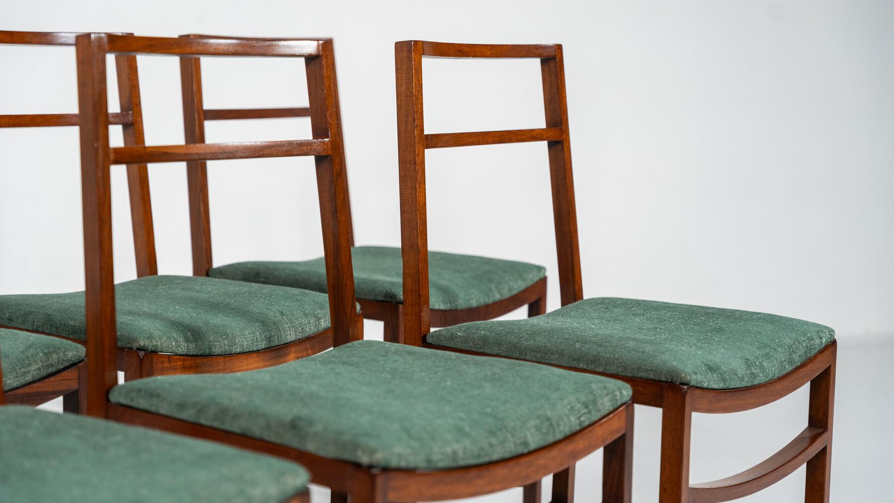 Set of 8 Mid-Century Modern Dining Chairs by Renato Venturi for MIM, 1950s For Sale 16