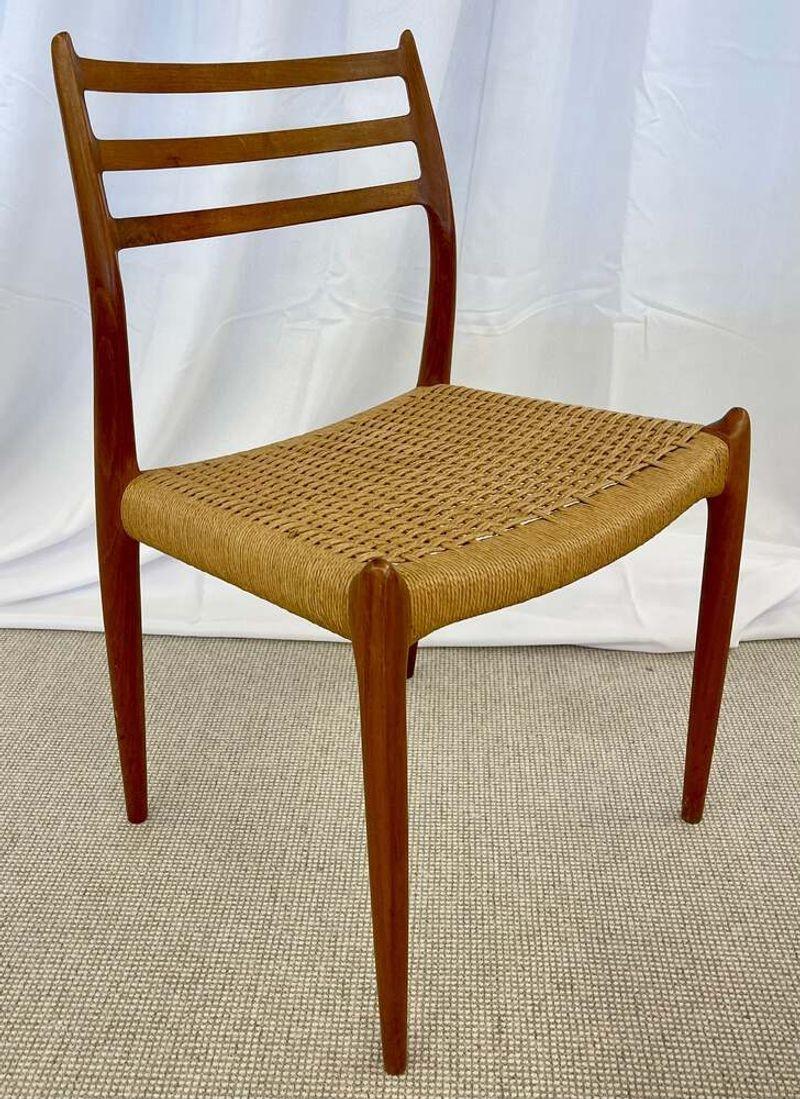 Set of 8 Mid-Century Modern Dining Chairs, Danish, Niels Moller, 1950s For Sale 2