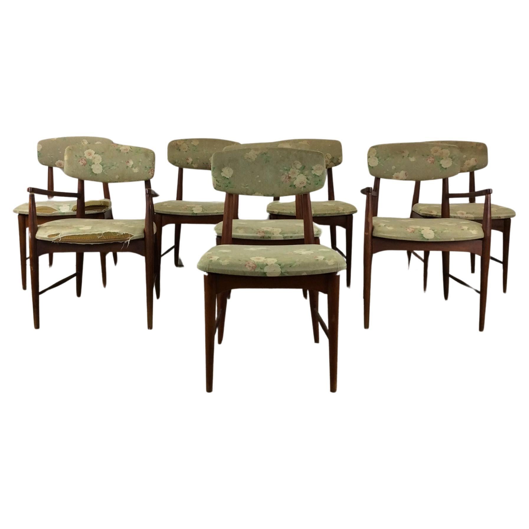 Set of 8 Mid Century Modern Dining Room Chairs with Vintage Upholstery For Sale