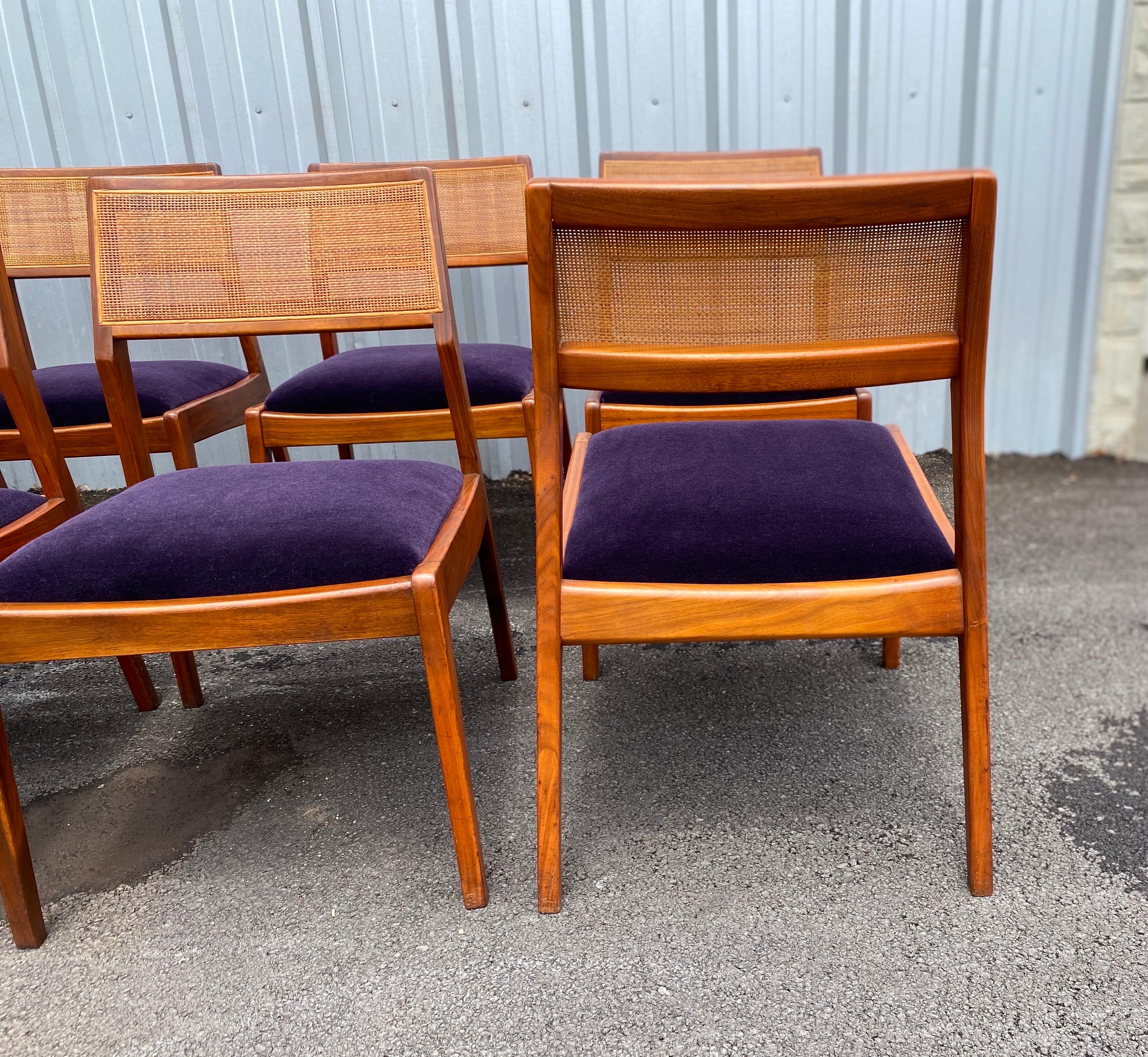 Set of 8 Mid-Century Modern Foster-McDavid Dining Chairs In Good Condition In San Antonio, TX