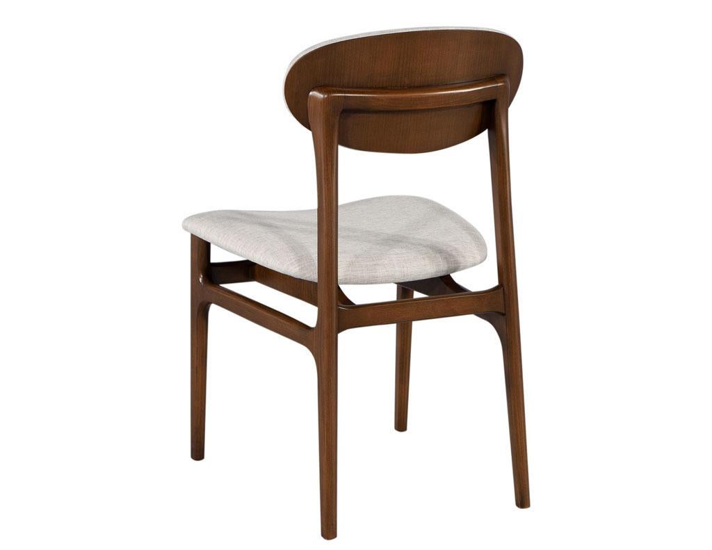 Set of 8 Mid-Century Modern Inspired Hendrick Side Dining Chairs In New Condition For Sale In North York, ON