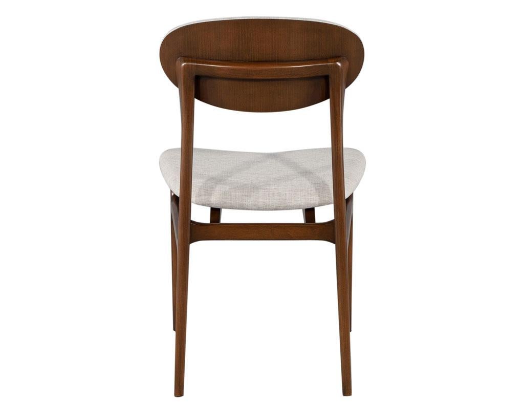 Contemporary Set of 8 Mid-Century Modern Inspired Hendrick Side Dining Chairs For Sale