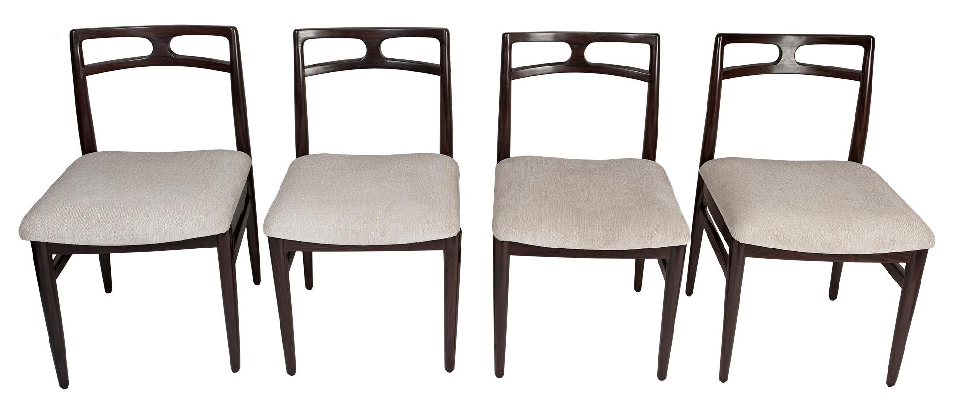 Danish Set of 8 Mid-Century Modern Rosewood Dining Chairs by Johannes Andersen, Denmark