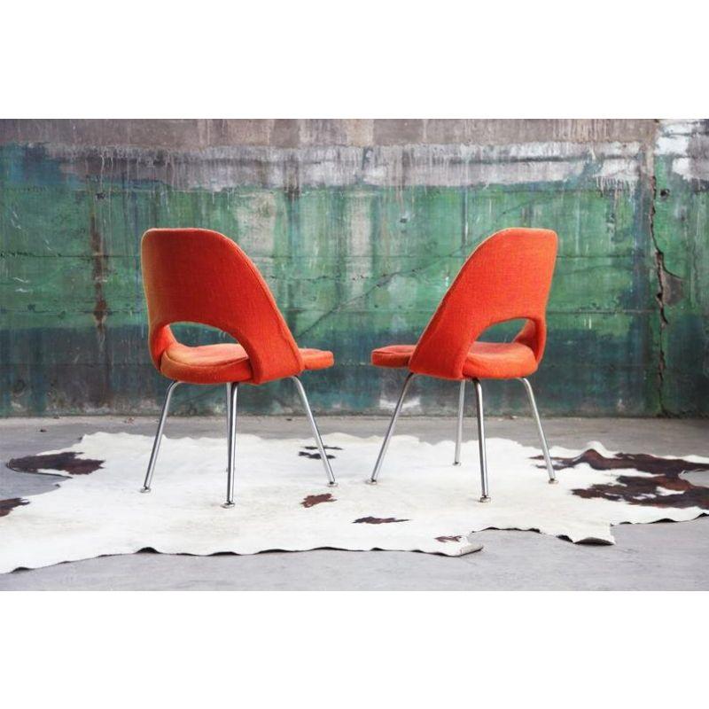 Set of 8, Mid-Century Modern Steel Chrome & Orange Wool Chairs, 1960s In Good Condition For Sale In Basel, BS
