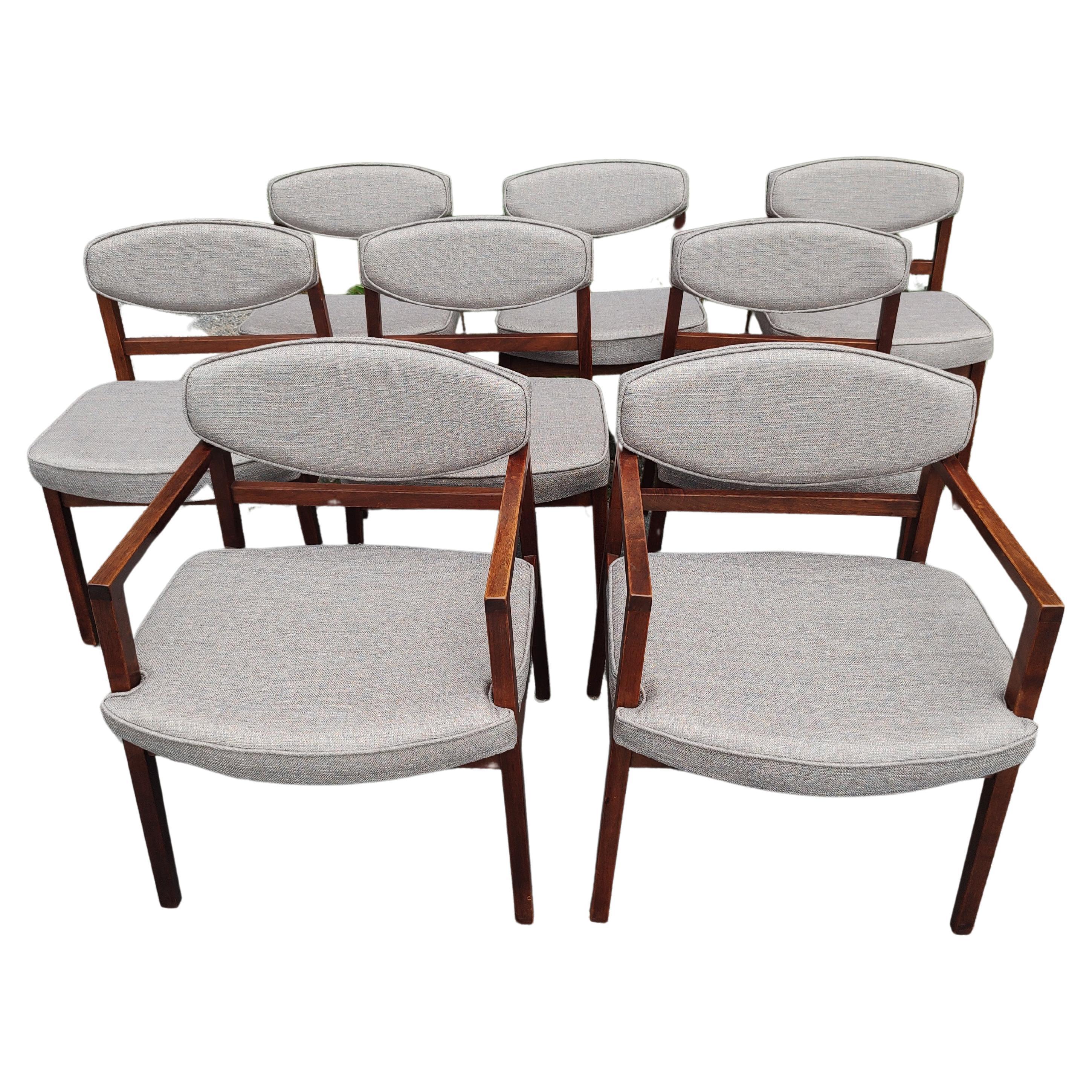 Ensemble de 8 chaises de salle à manger en teck de style moderne du milieu du siècle dernier par George Nelson - Herman Miller en vente