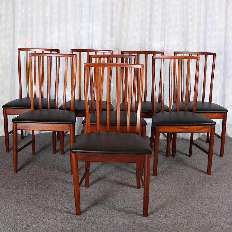 European Set of 8 Mid-Century Modern Teak Dining Chairs
