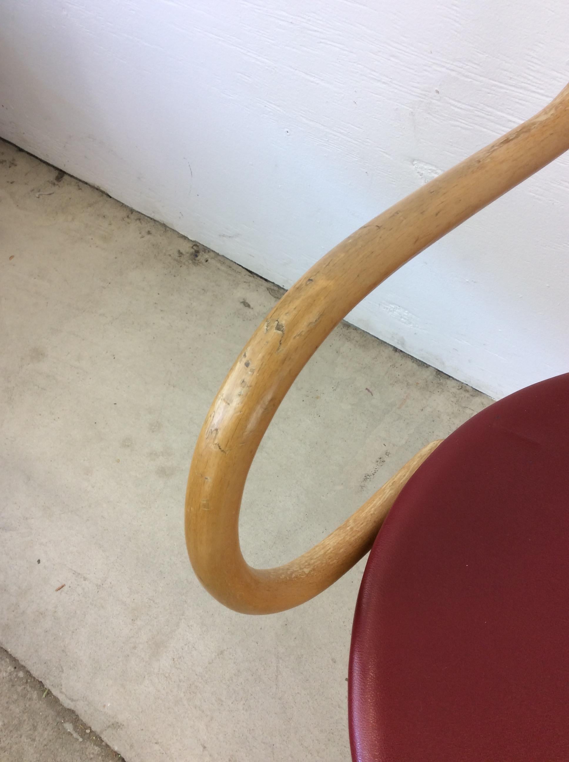 Set di 8 sedie da caffè in stile Thonet del Mid Century Modern in vendita 8