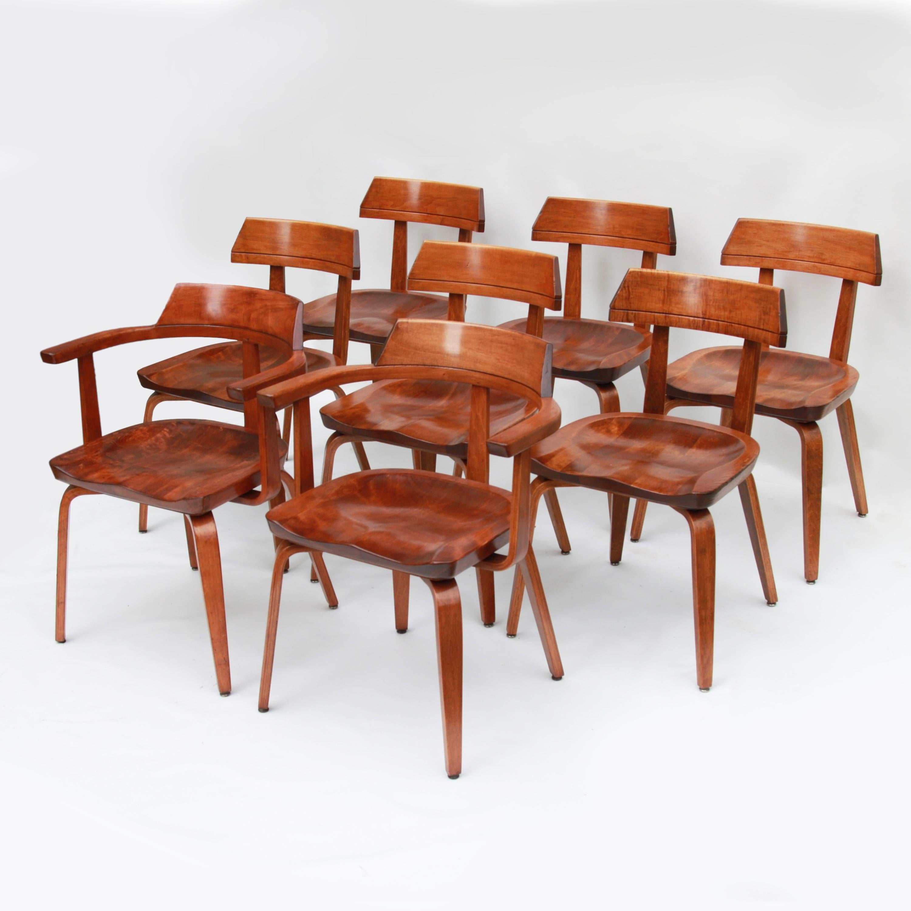 Spectaculaire ensemble de 8 fauteuils en bois courbé 