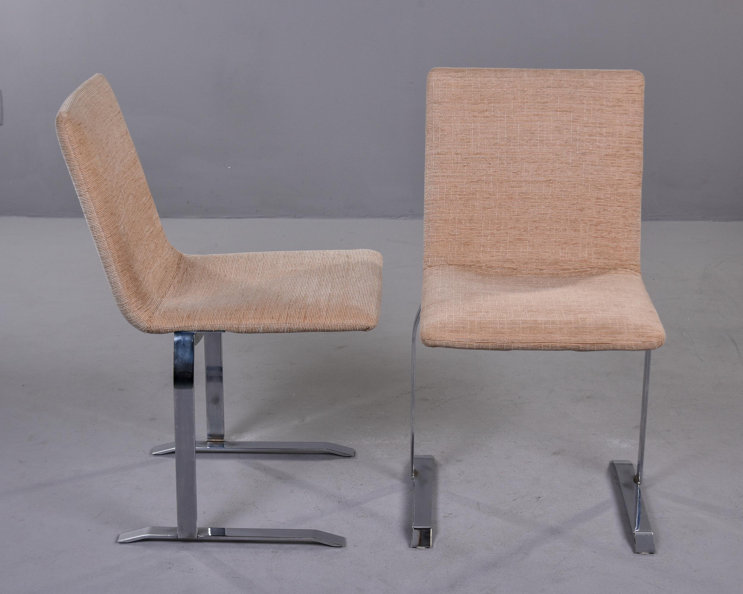 Mid-Century Modern Set of 8 Mid Century Steel Base Dining Chairs by Giovanni Offredi for Saporiti  For Sale