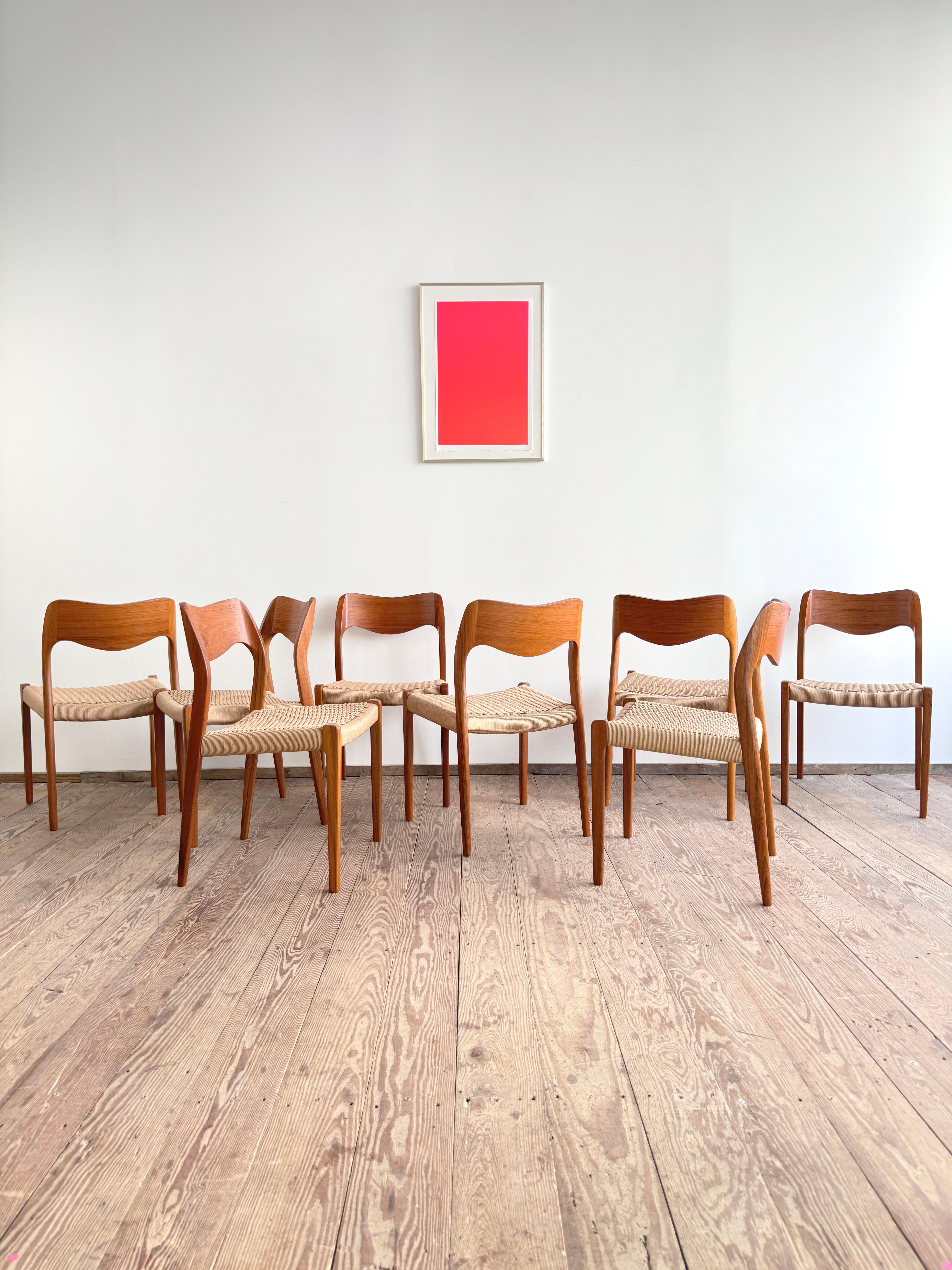 Set of 8 Mid-Century Teak Dining Chairs #71 by Niels O. Møller for J. L. Moller In Good Condition In München, Bavaria