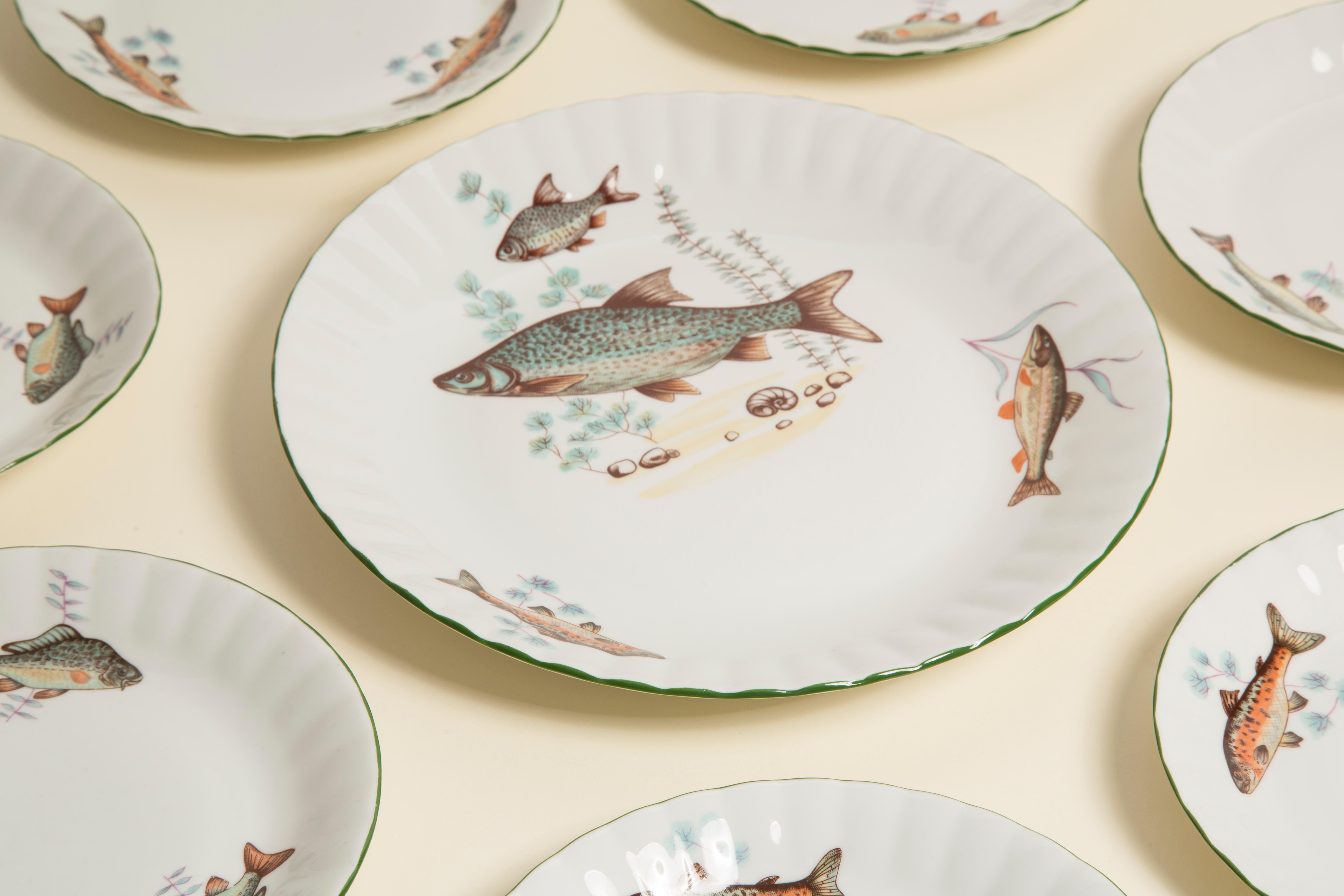 Set of 8 Mid Century Vintage Fishes Decorative Porcelain Plates, Poland, 1970s 5