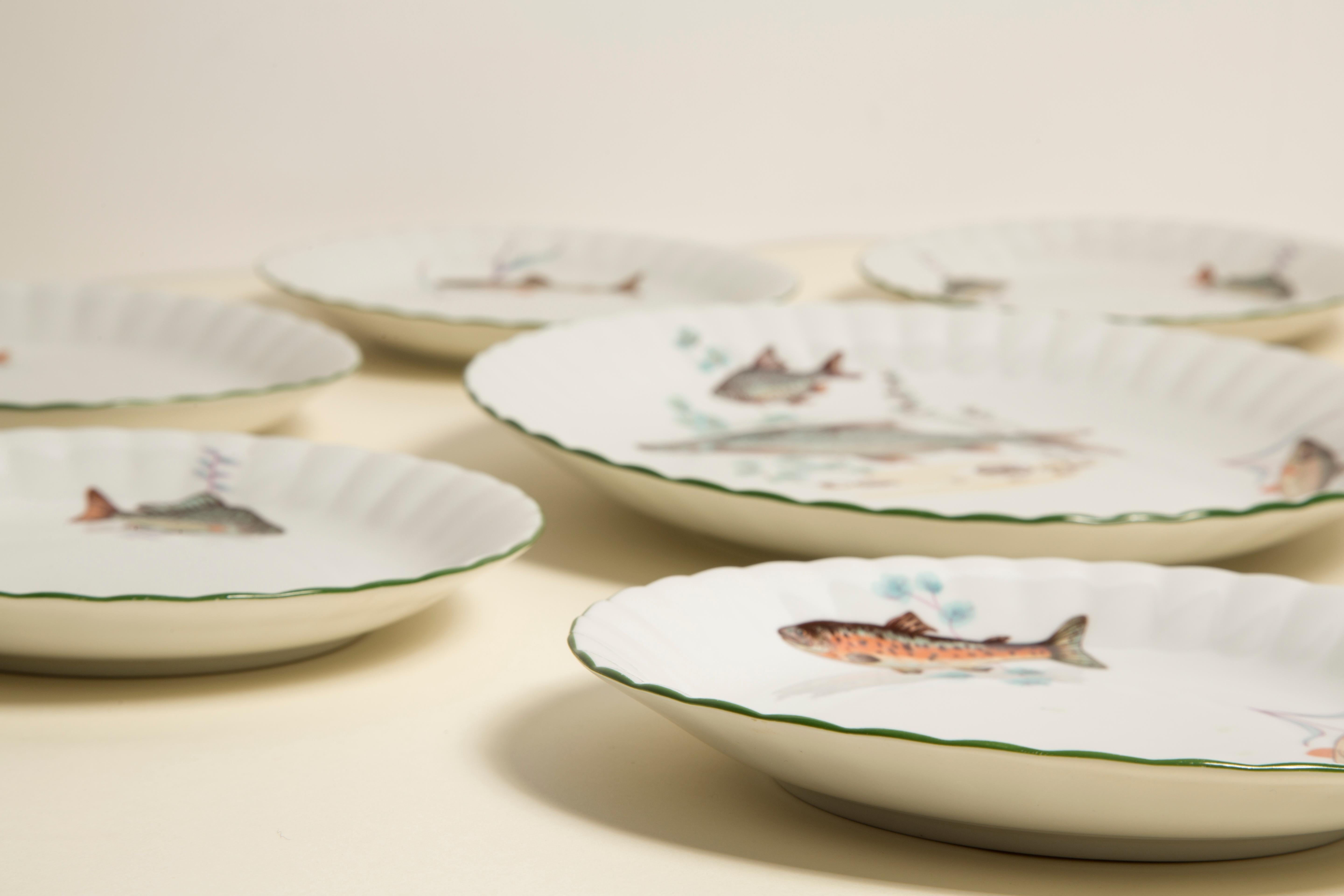 Set of 8 Mid Century Vintage Fishes Decorative Porcelain Plates, Poland, 1970s 6