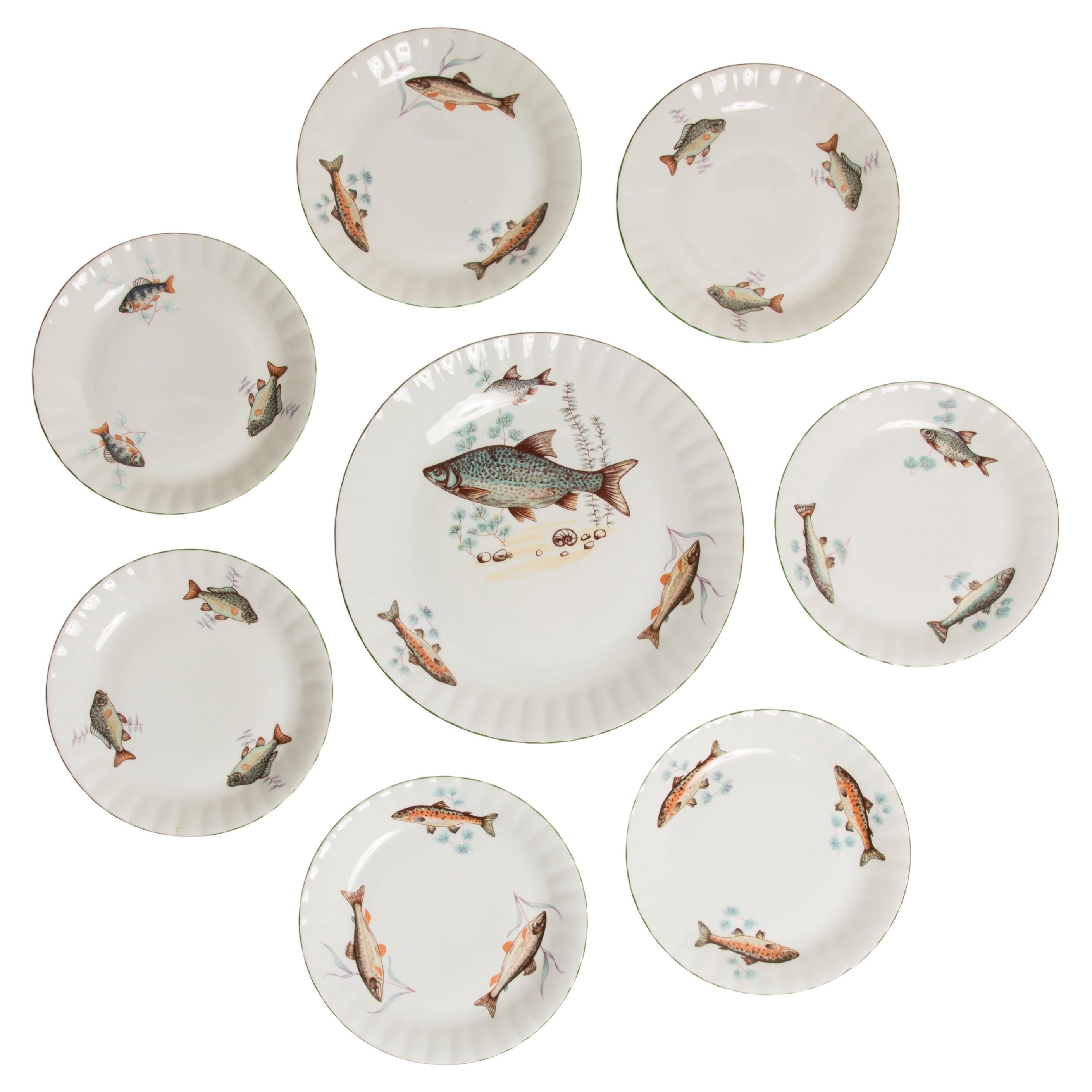 Set of 8 Mid Century Vintage Fishes Decorative Porcelain Plates, Poland, 1970s