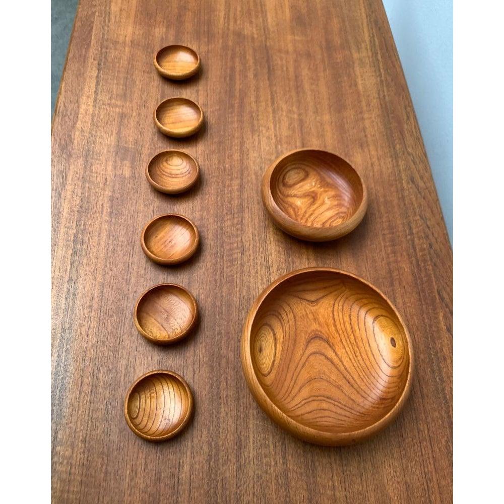 Mid-Century Wooden Bowls, 1960s, Set of 8, in Very Good conditions. Designed 1960 to 1969.

Additional information:
Materials: Wood
Color: Brown
Styles: Mid-Century Modern
Item Type: Vintage, Antique or Pre-owned
Dimensions: 8.27ʺW × 8.27ʺD ×