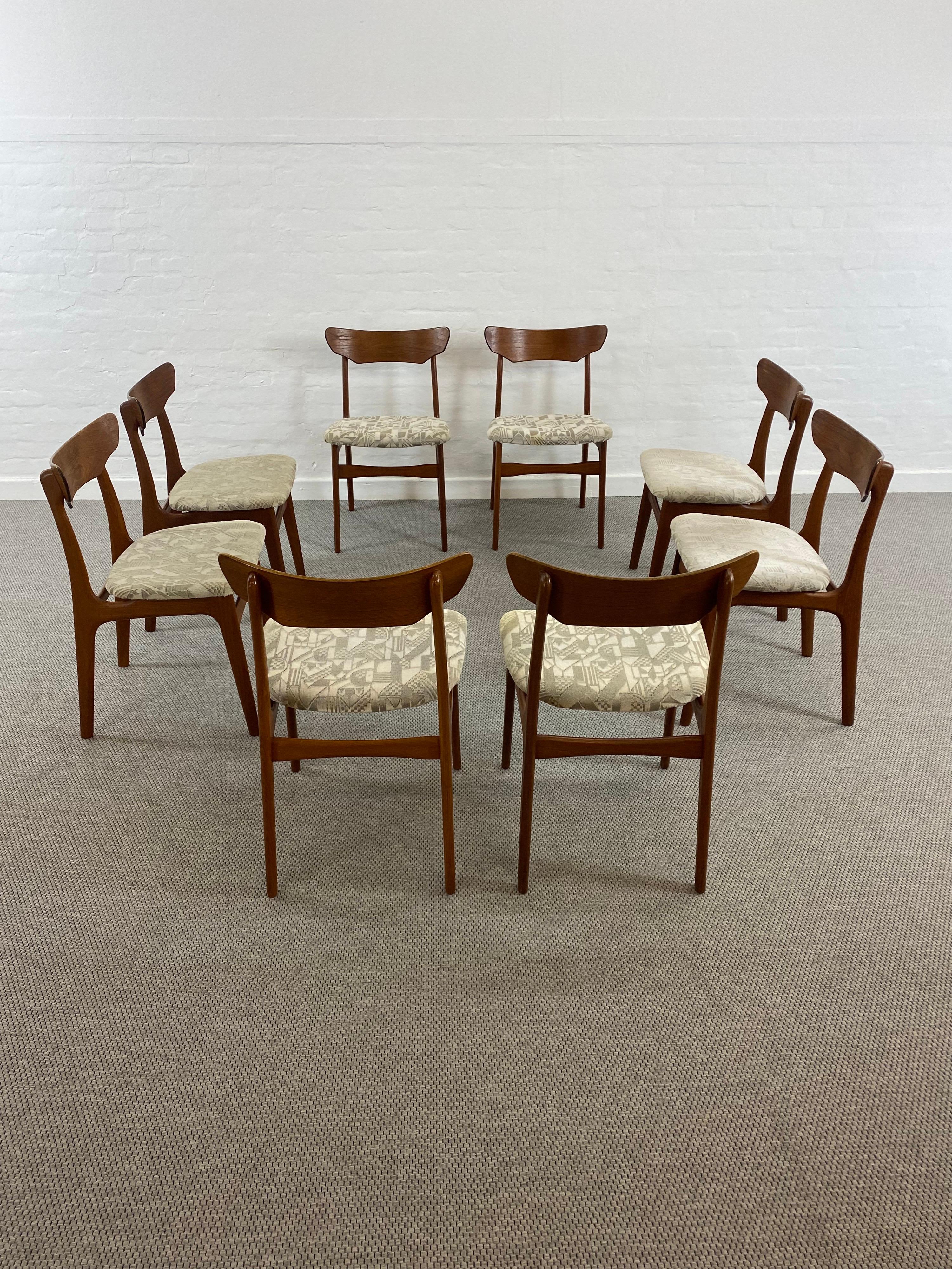 Set of 8 Midcentury Teak Dining Chairs from Schionning & Elgaard, Denmark, 1960s In Good Condition In Halle, DE