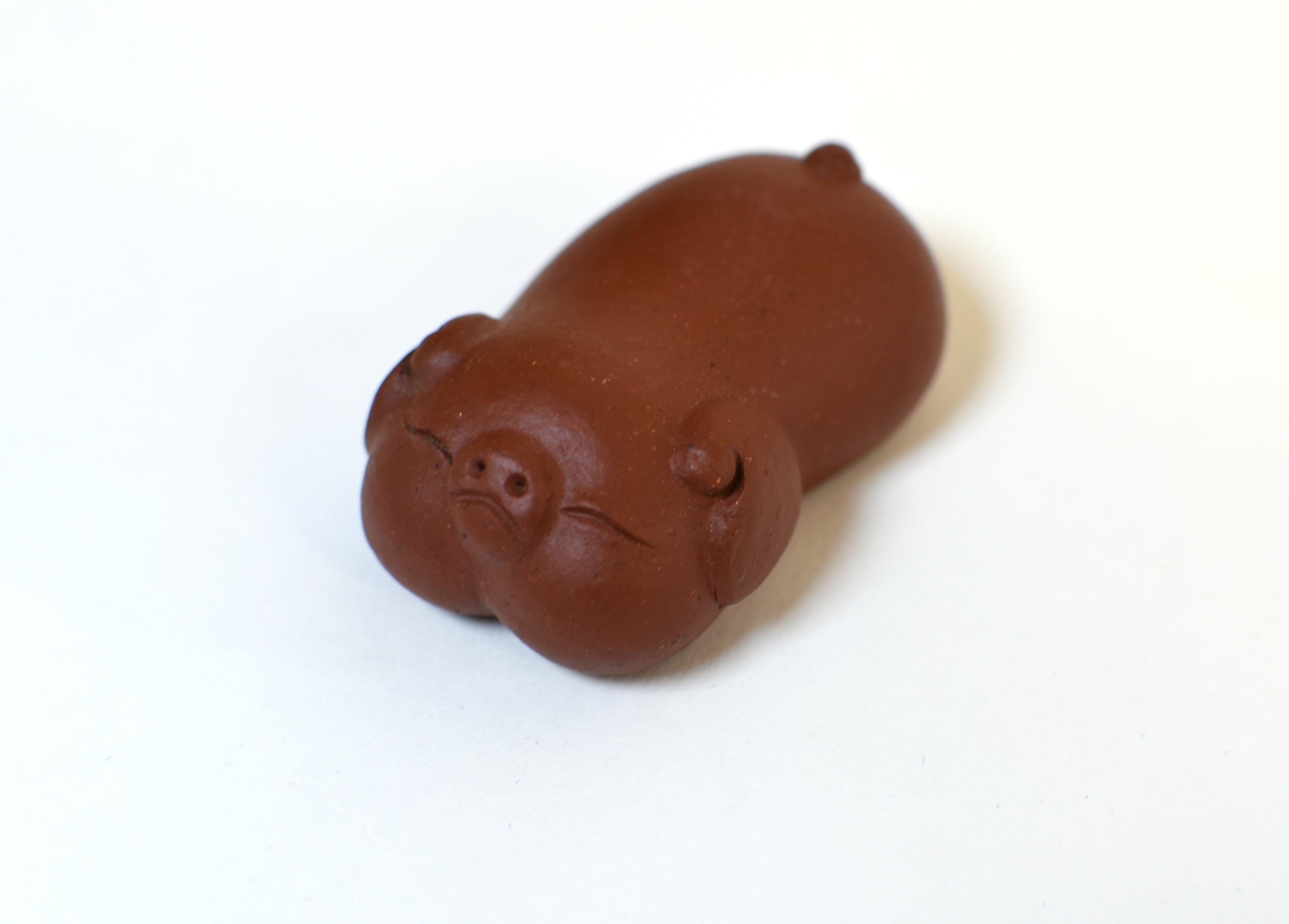 Set di 8 mini maiali in terracotta, animali da tè e fermacarte in vendita 3
