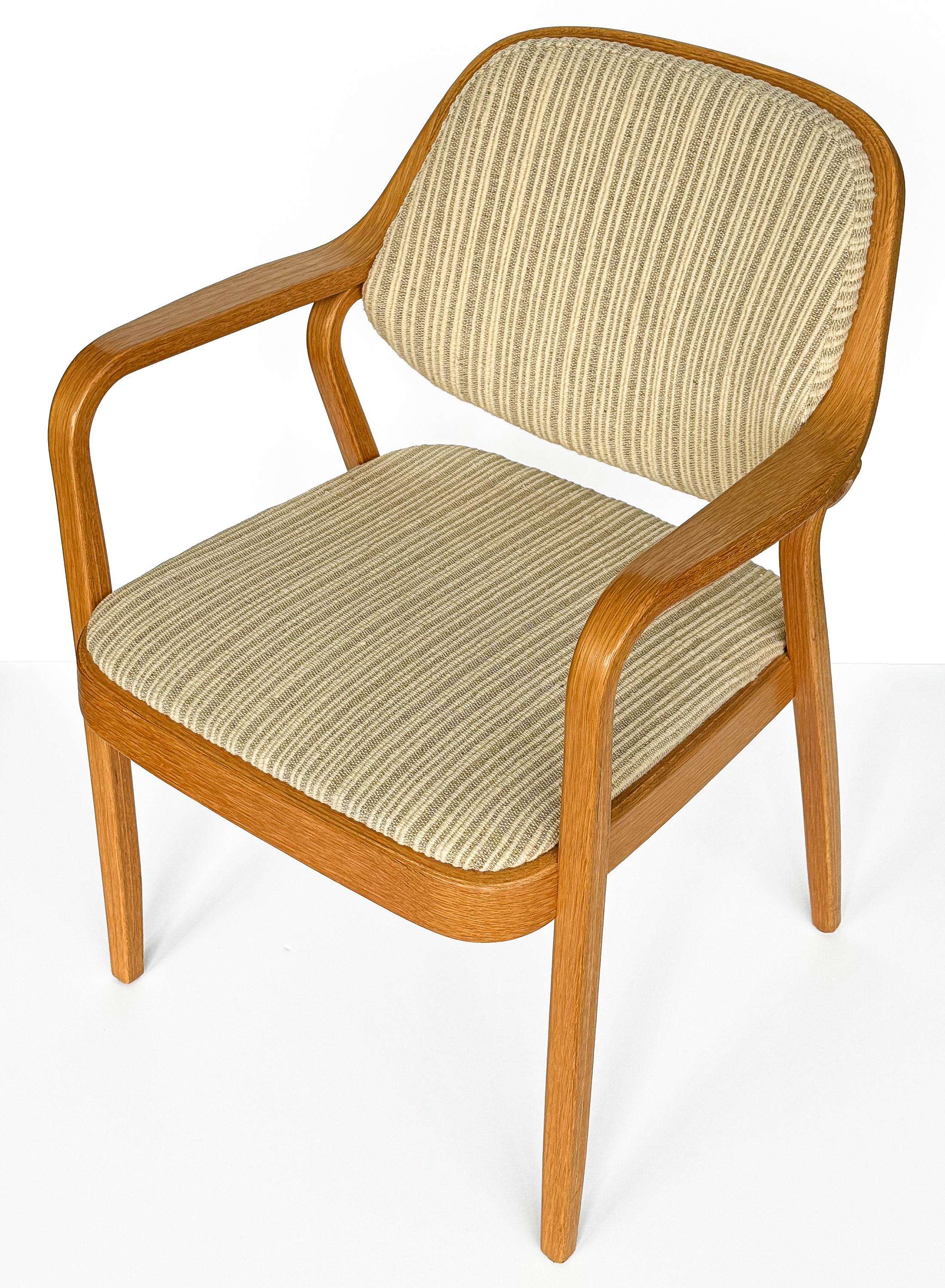 8 Stühle Modell 1105 OAK Dining Chairs von Don Pettit für Knoll (amerikanisch) im Angebot