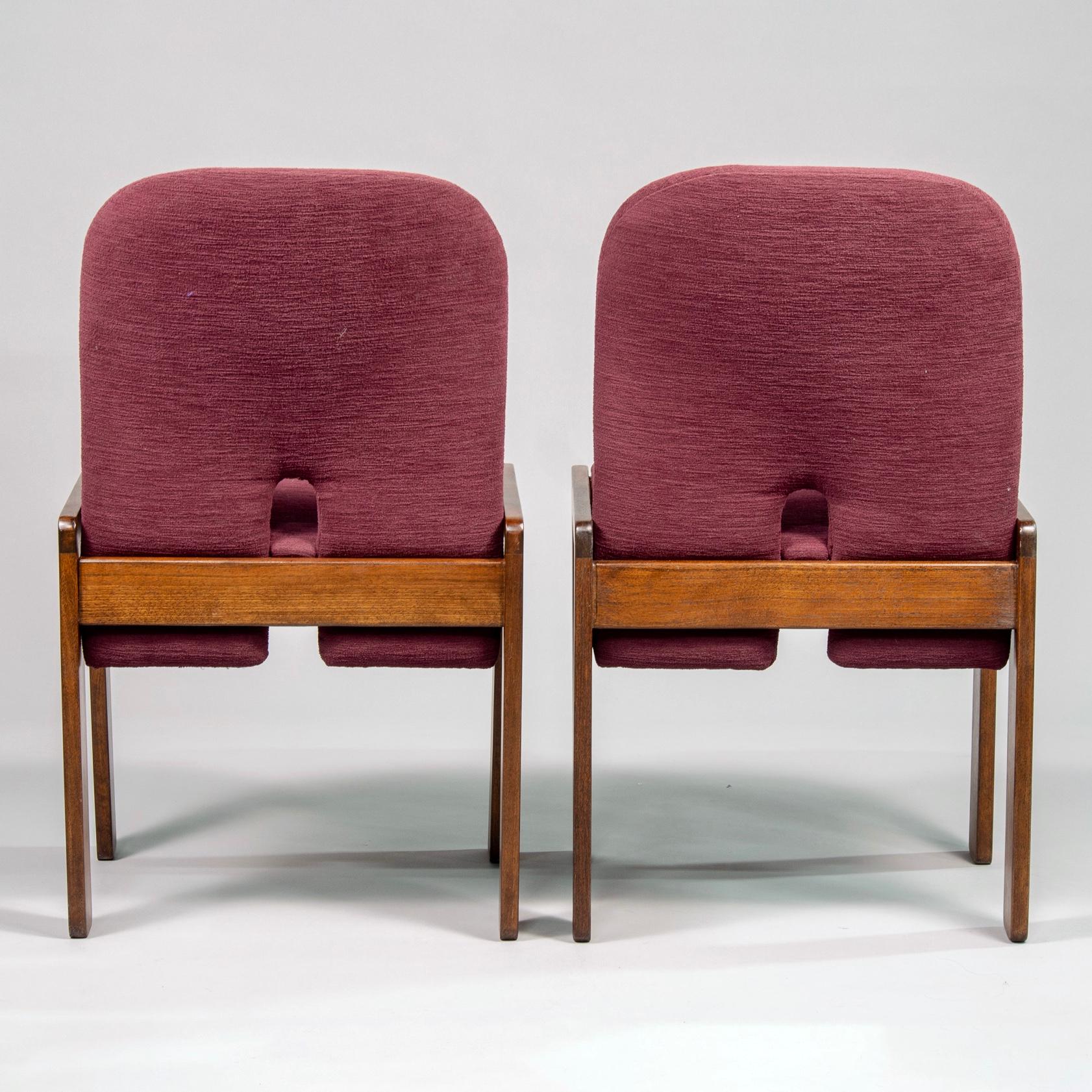 Set of 8 Model 121 Chairs in Walnut by Afra and Tobia Scarpa for Cassina  In Good Condition In Troy, MI