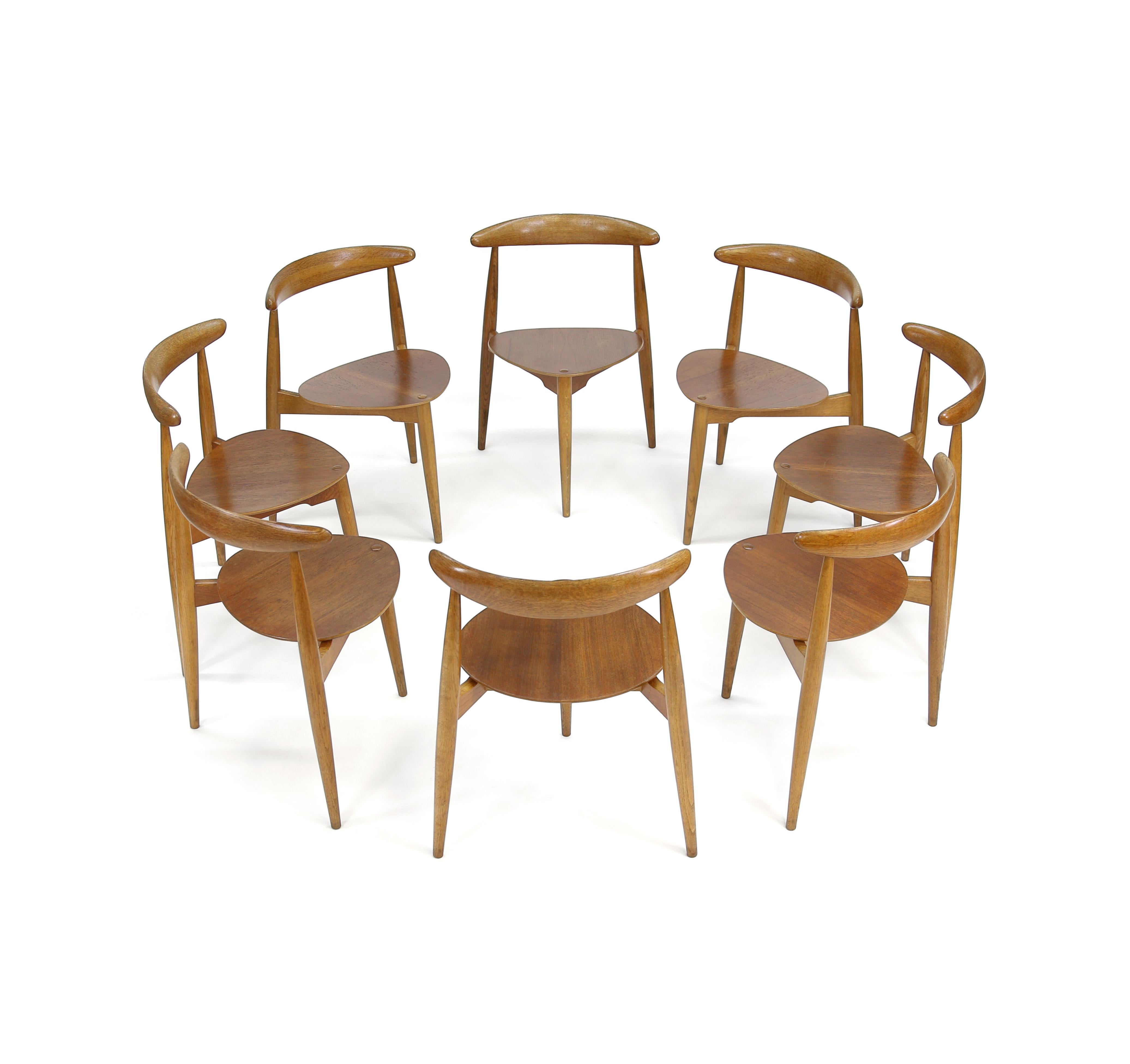 Scandinavian Modern Set of 8 Model FH 4103“Heart” Chairs by Hans Wegner for Fritz Hansen, circa 1966