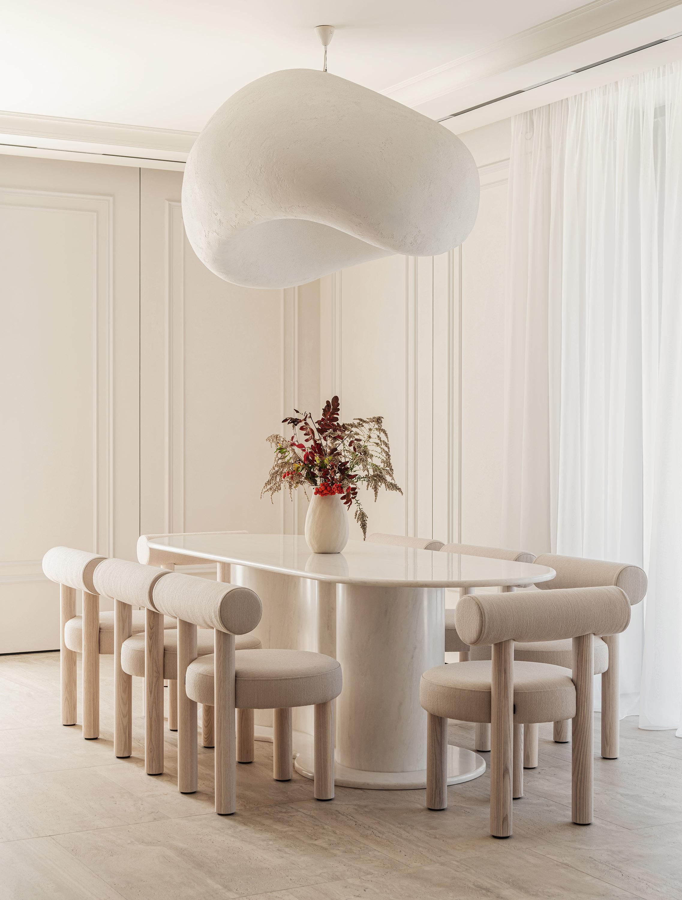 Set of 8 Modern Chair Gropius CS1 in Matt Stain-Resistant Velvet Fabric by Noom In New Condition For Sale In Paris, FR