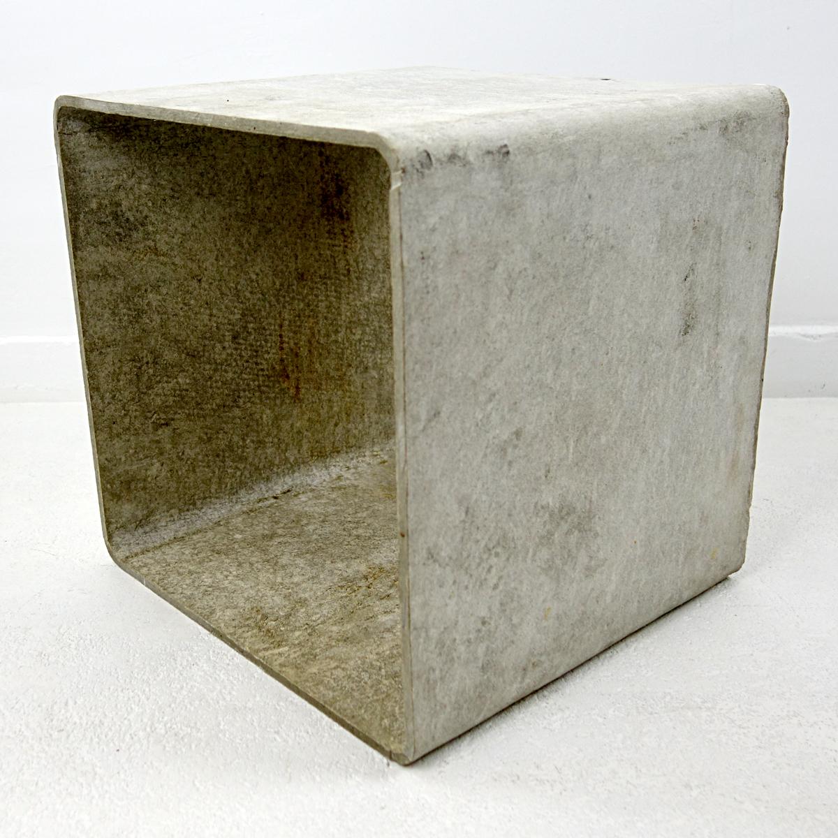 Mid-20th Century Set of 8 Modular Cement Cubes by Willy Guhl for Eternit