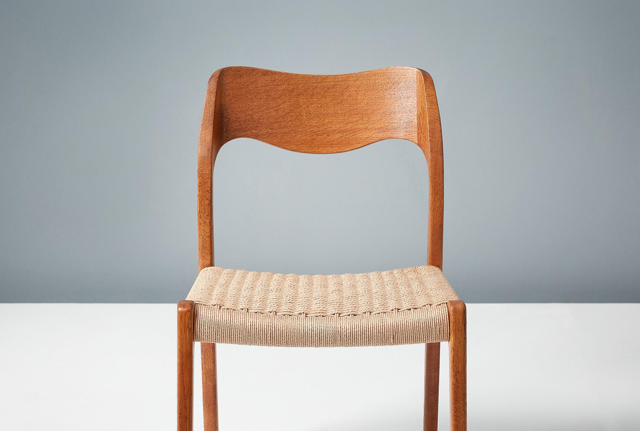 Mid-20th Century Set of 8 Niels Møller Model 71 Oak Dining Chairs