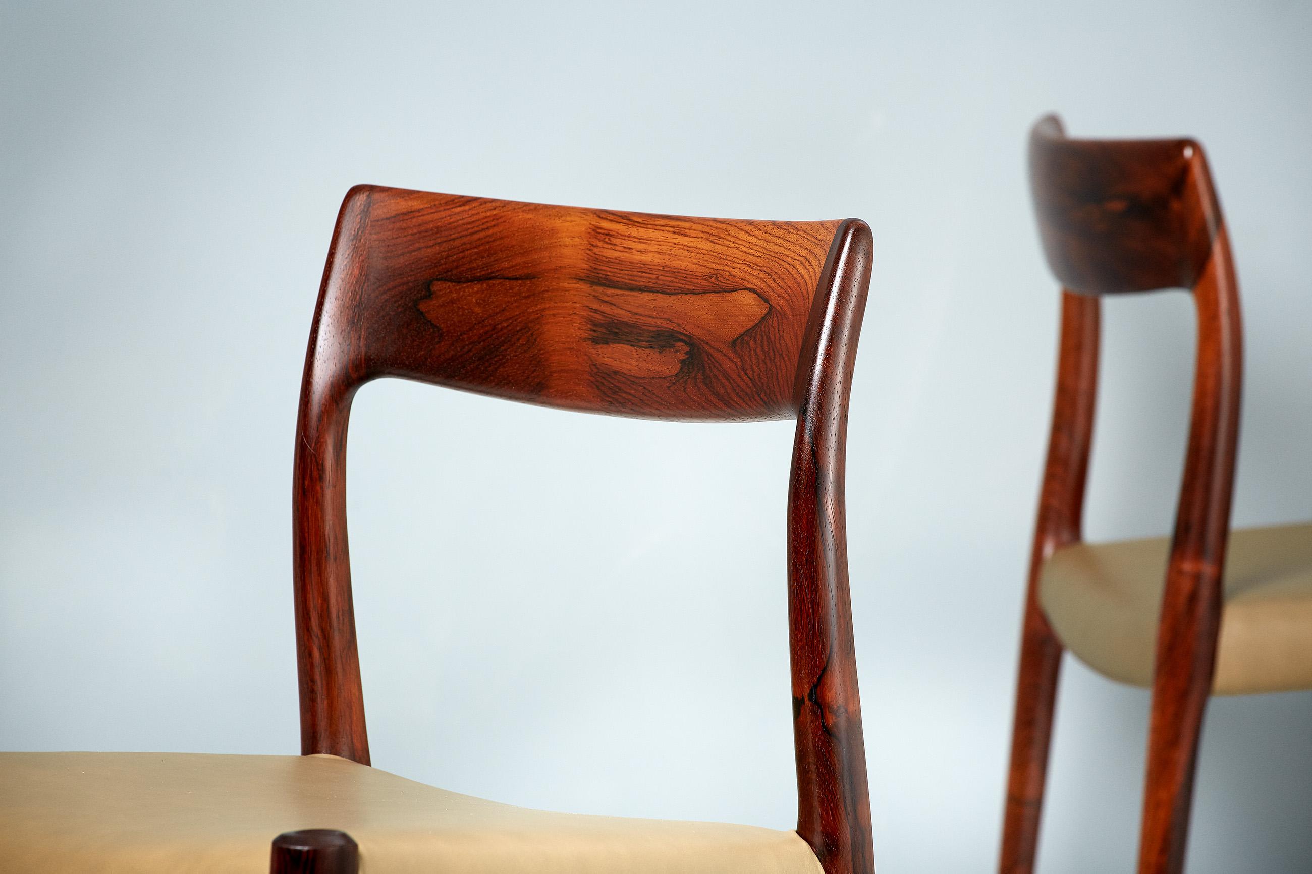 Set di 8 sedie da pranzo Model 77 di Niels Møller, 1959 in vendita 4