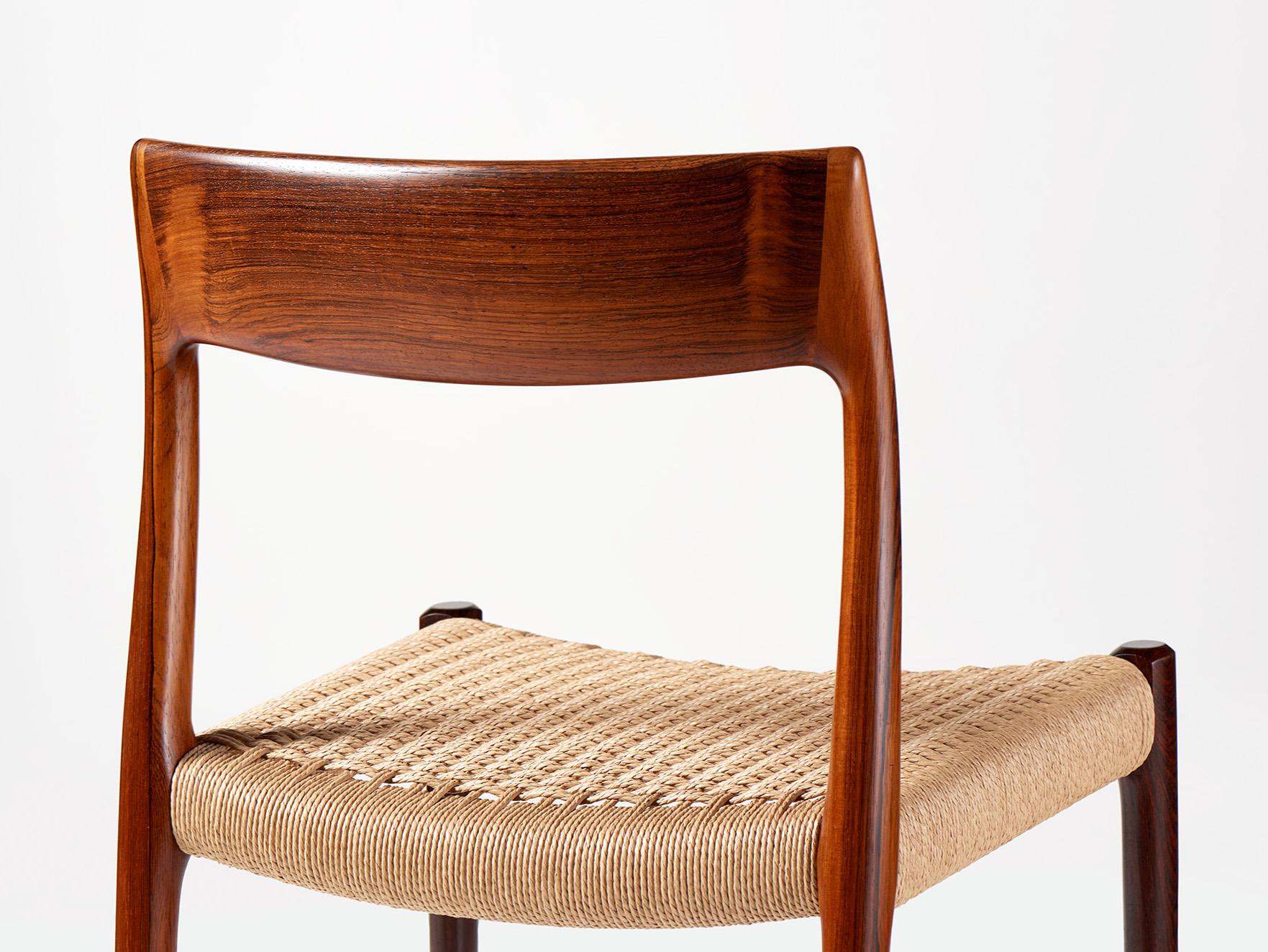 Set di 8 sedie da pranzo in palissandro Model 77 di Niels Møller, 1959 In condizioni ottime in vendita a London, England