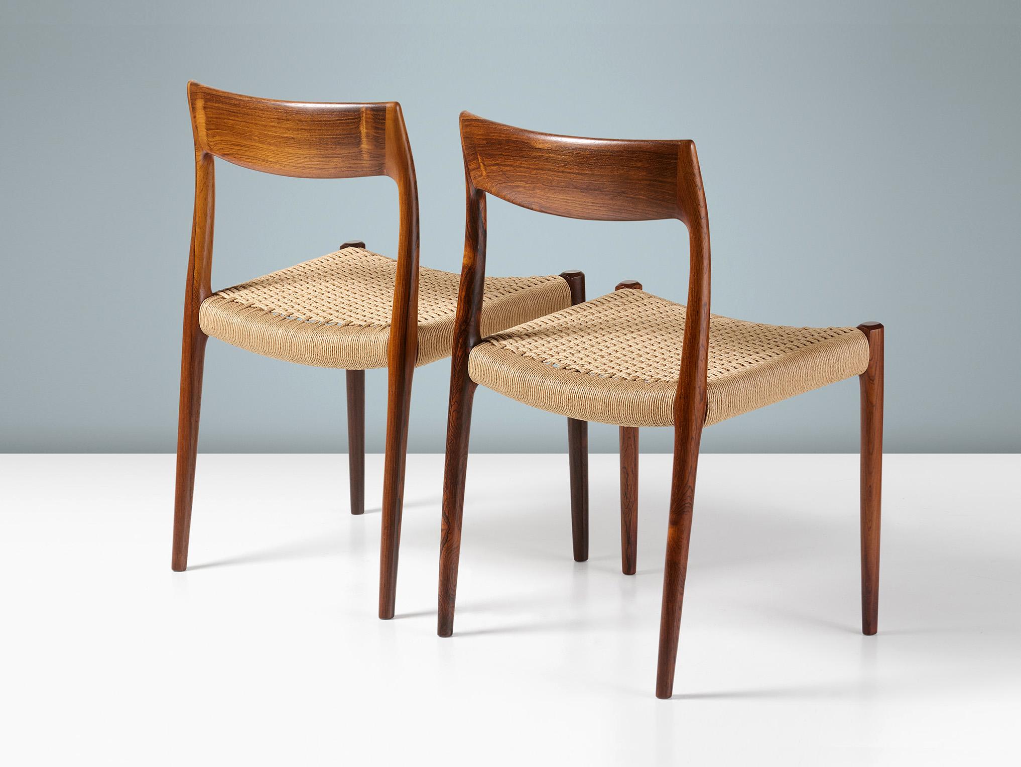 Metà XX secolo Set di 8 sedie da pranzo in palissandro Model 77 di Niels Møller, 1959 in vendita
