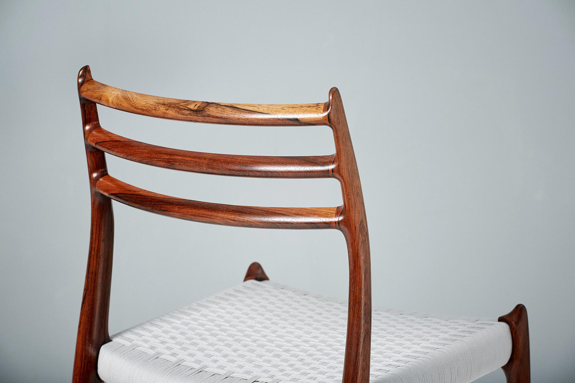 Set aus 8 Rosenholz-Esszimmerstühlen, Niels Møller Modell 78, 1962 im Zustand „Hervorragend“ im Angebot in London, England