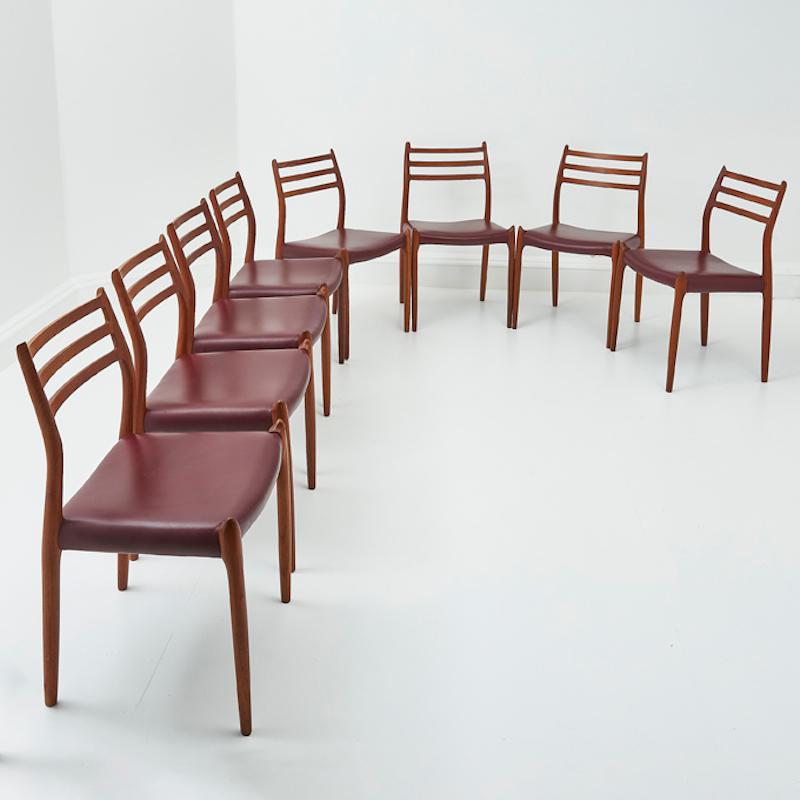 Mid-Century moderno Set di 8 sedie da pranzo in teak Niels Møller Model 78 50° Anniversario in vendita