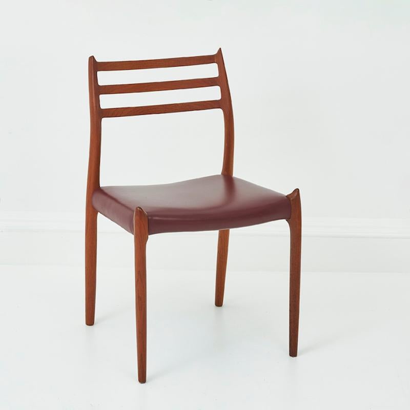 Set di 8 sedie da pranzo in teak Niels Møller Model 78 50° Anniversario In condizioni buone in vendita a London, GB