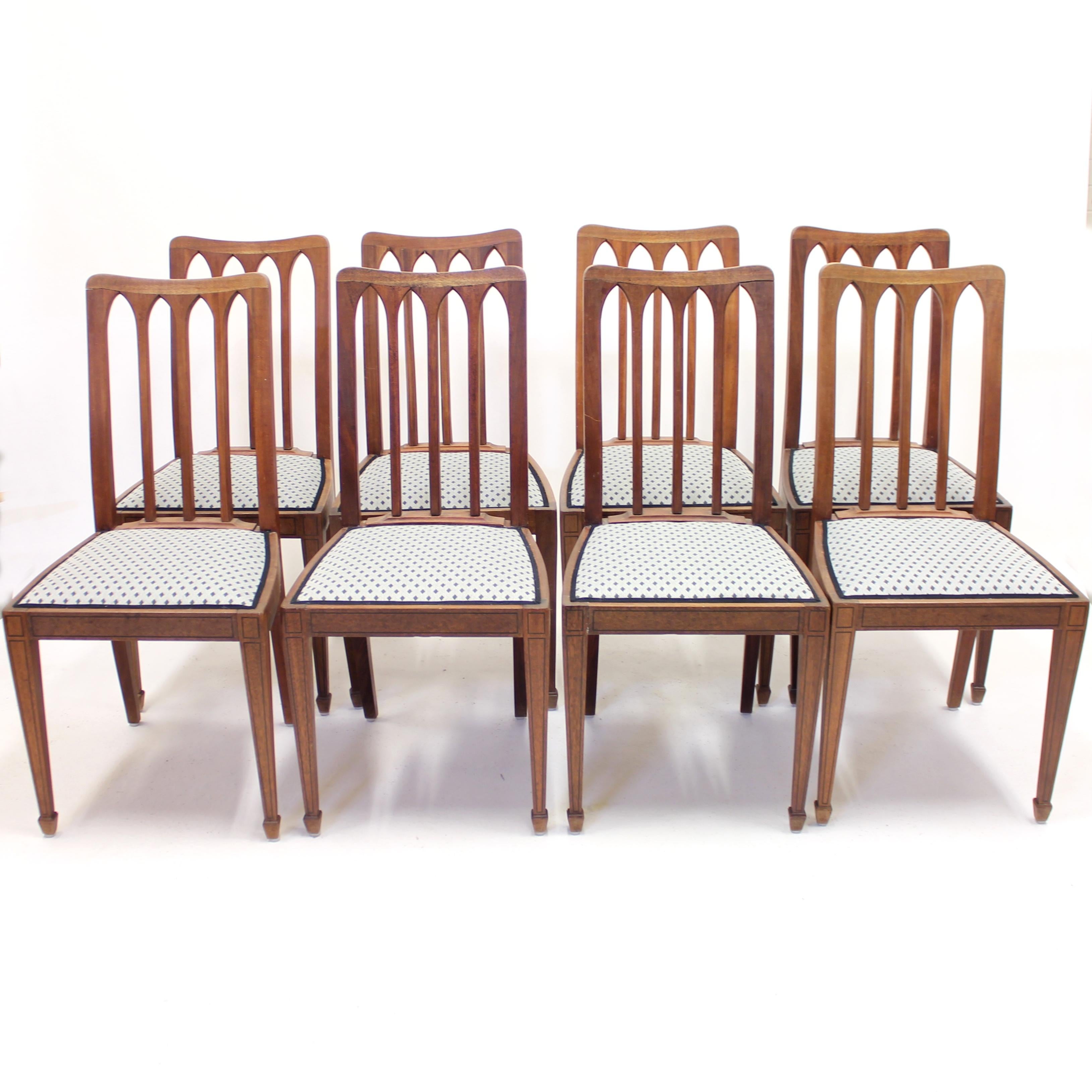 Finnish Set of 8 Oak Architectural Arts & Crafts Chairs, Early 20th Century