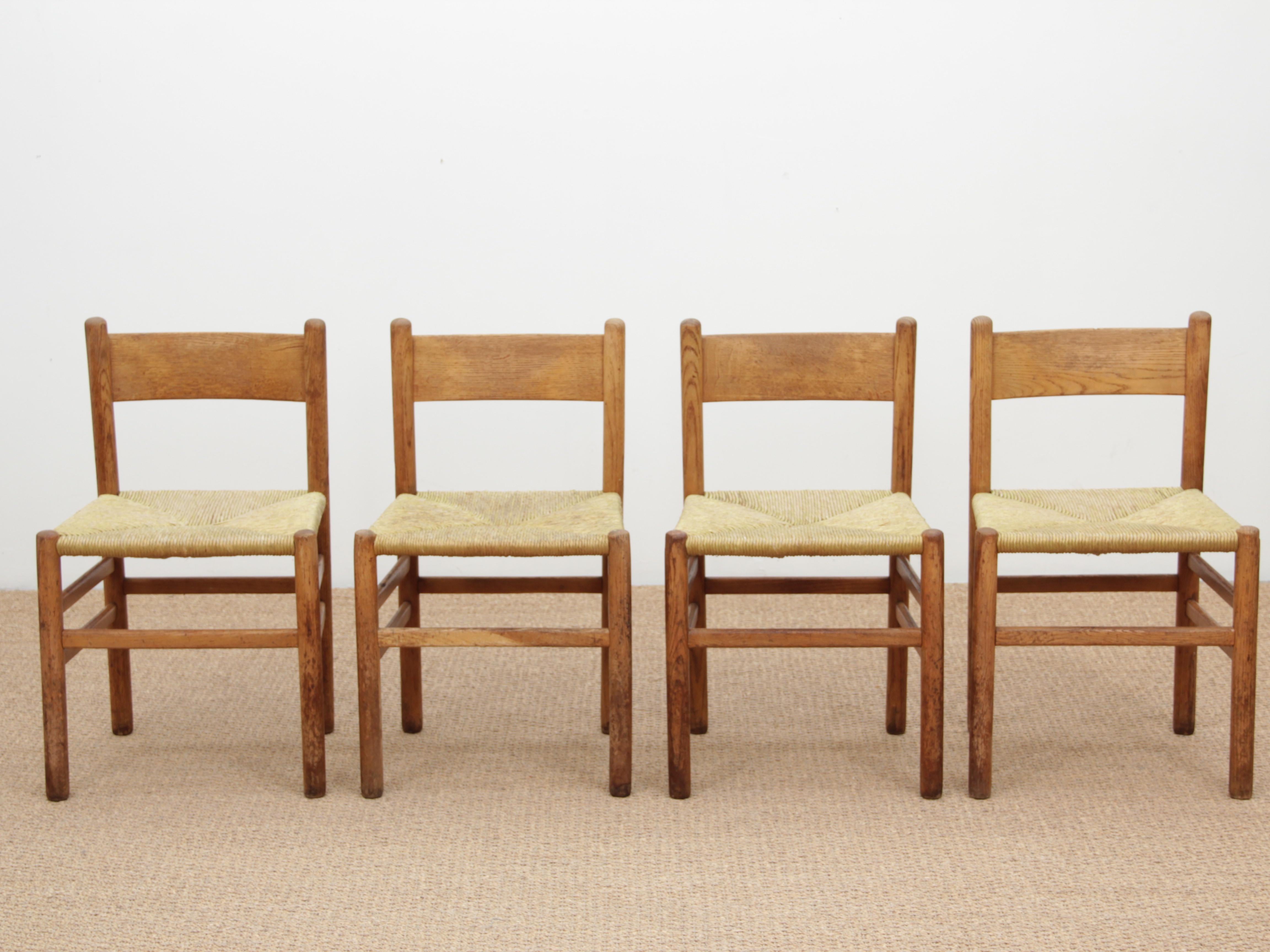 Set of 8 oak and rush dining chairs by Johan van Heuvel for Ad Vorm, 1960s

Measures: W 47 cm, H 79 cm, D 42 cm. SH 44 cm.
