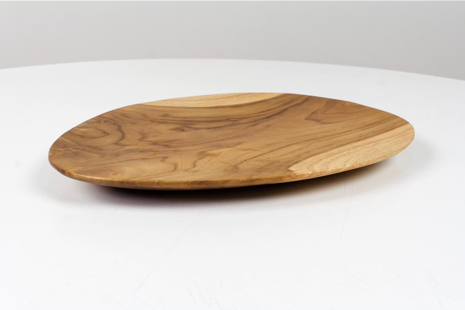 Mid-Century Modern Set of 8 Oval Shaped Solid Teak Trays or Serving Plates, Hand Carved For Sale