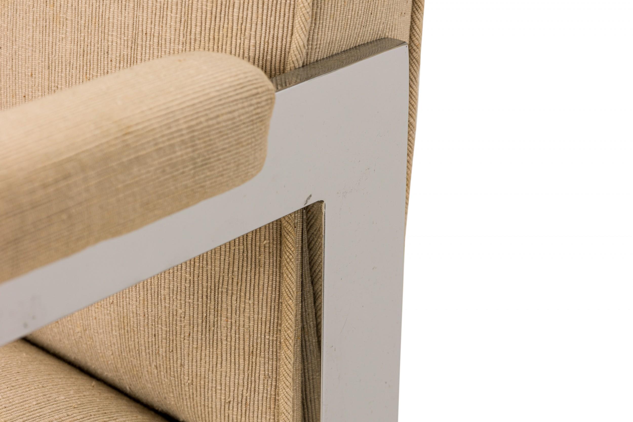 Set di 8 sedie da pranzo Pace Collection con rivestimento in alluminio e beige in vendita 5