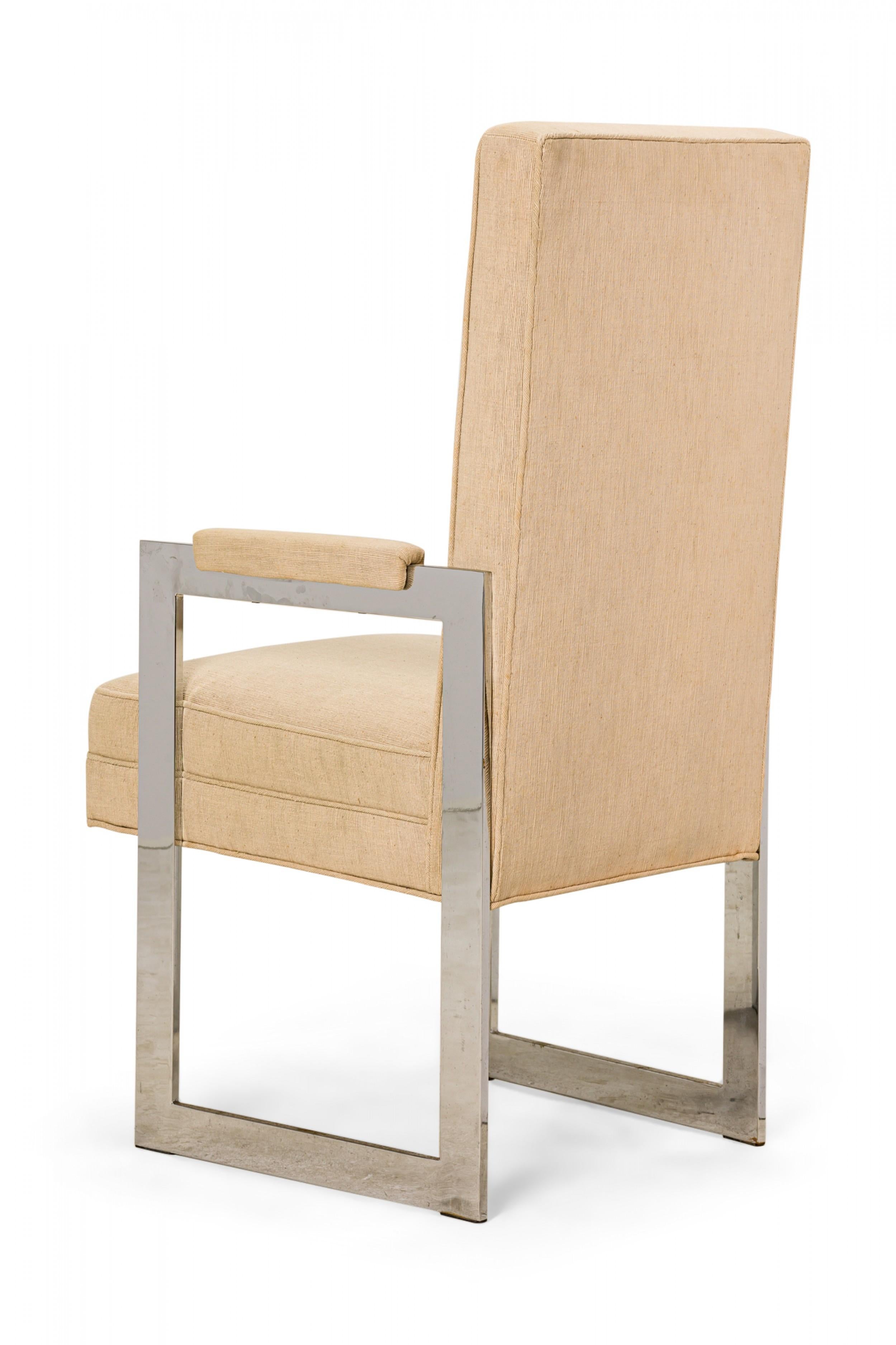 Ensemble de 8 chaises de salle à manger en aluminium et tapisserie beige de la collection Pace Bon état - En vente à New York, NY