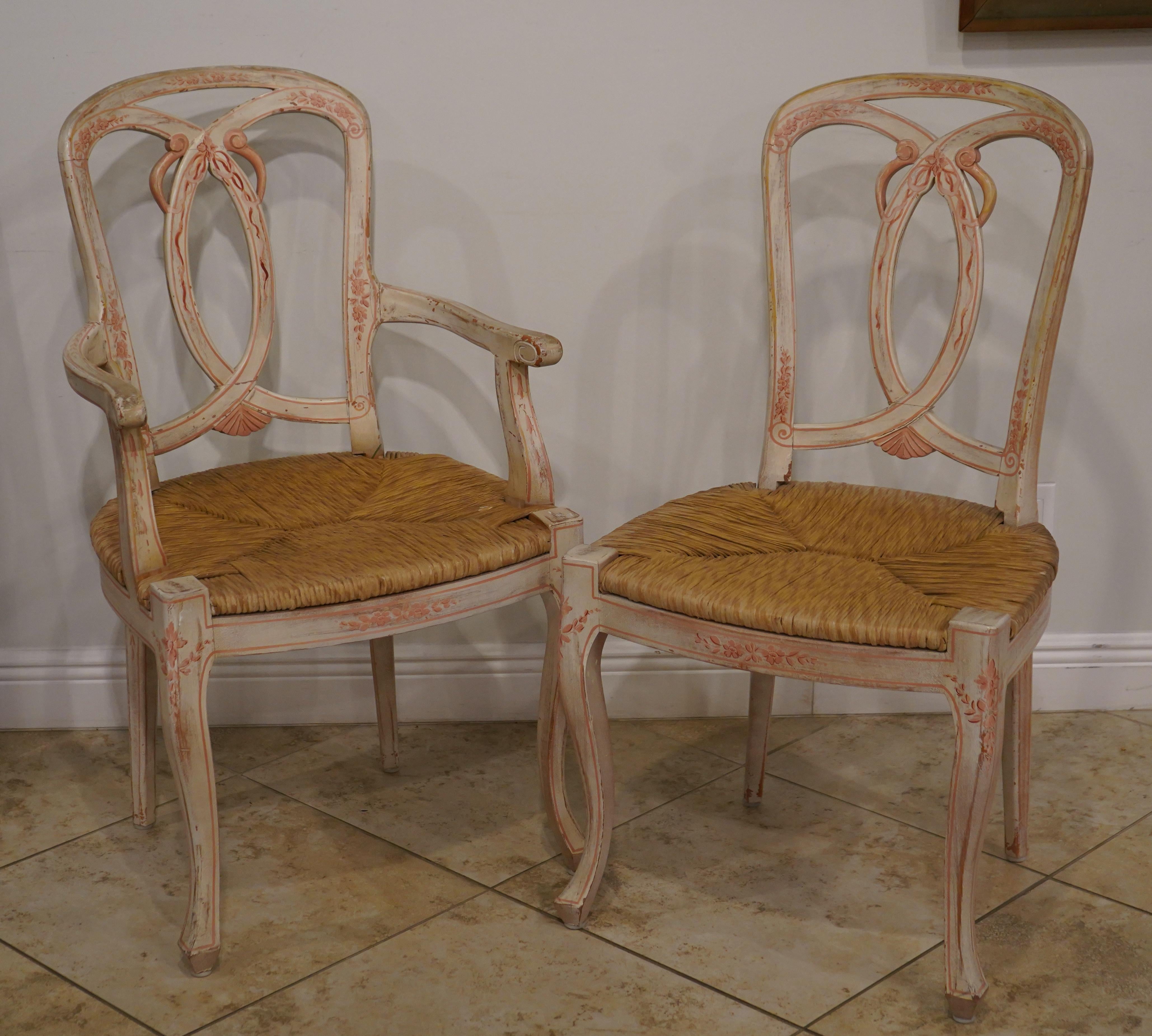Conjunto de 8 Sillas Sentadas Pintadas de Estilo French Rococo Provincial en Bueno estado para la venta en Ft. Lauderdale, FL