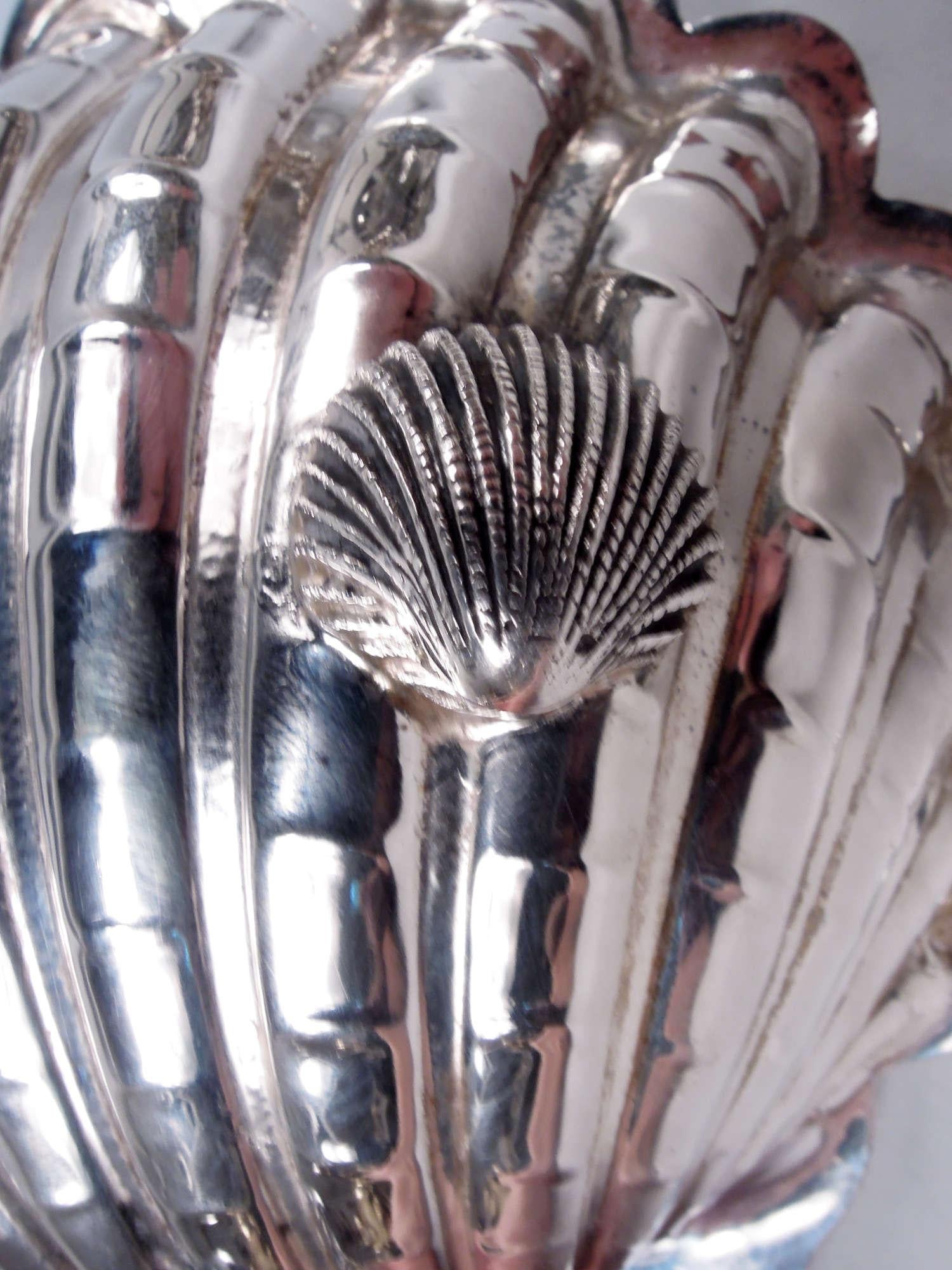 Set of 8 Pampaloni Italian Classical Scallop Shell Bowls For Sale 4