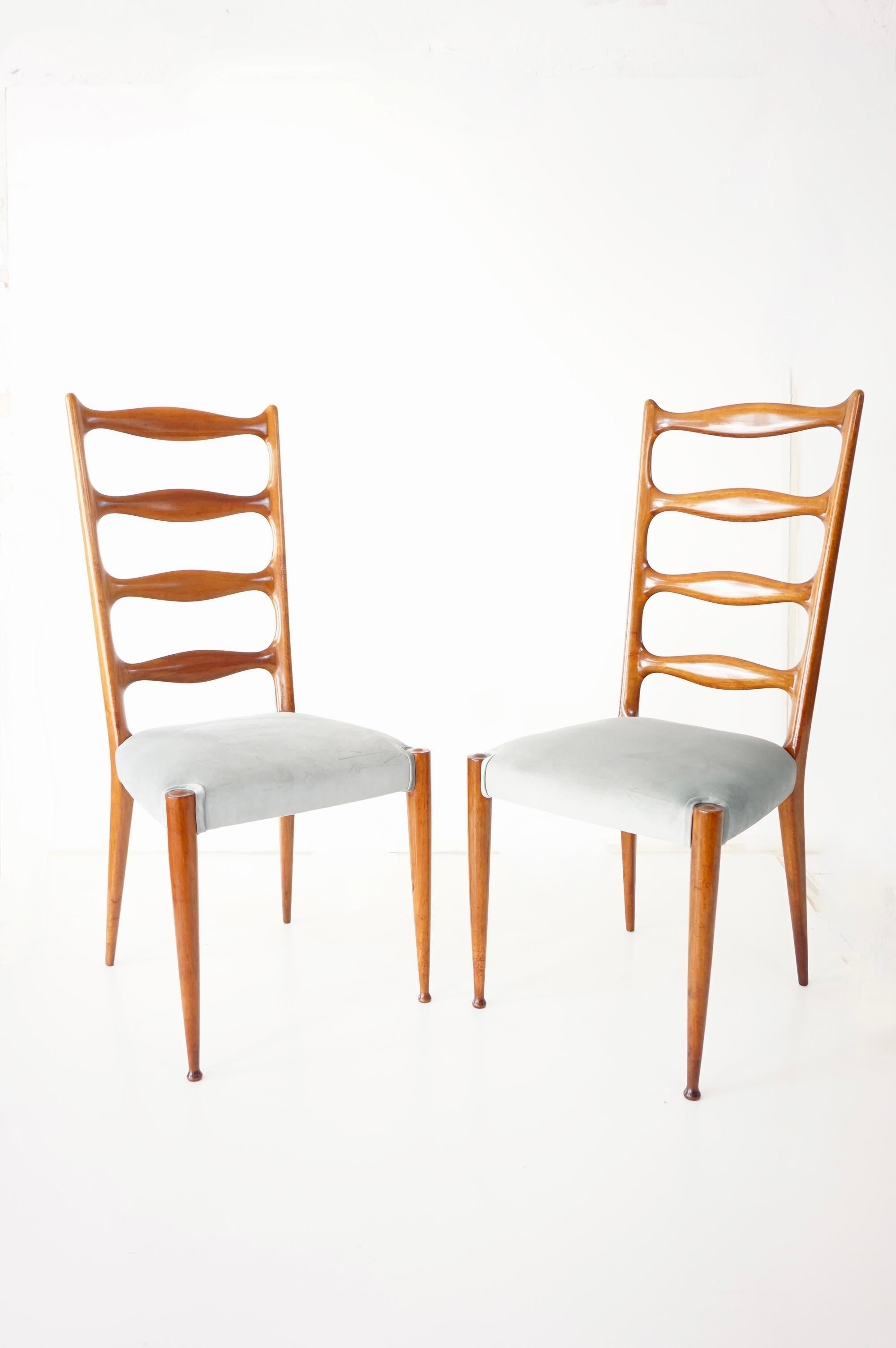 set di 8 sedie alte da pranzo Paolo Buffa, noce e velluto, 1950 In condizioni buone in vendita a Rome, IT