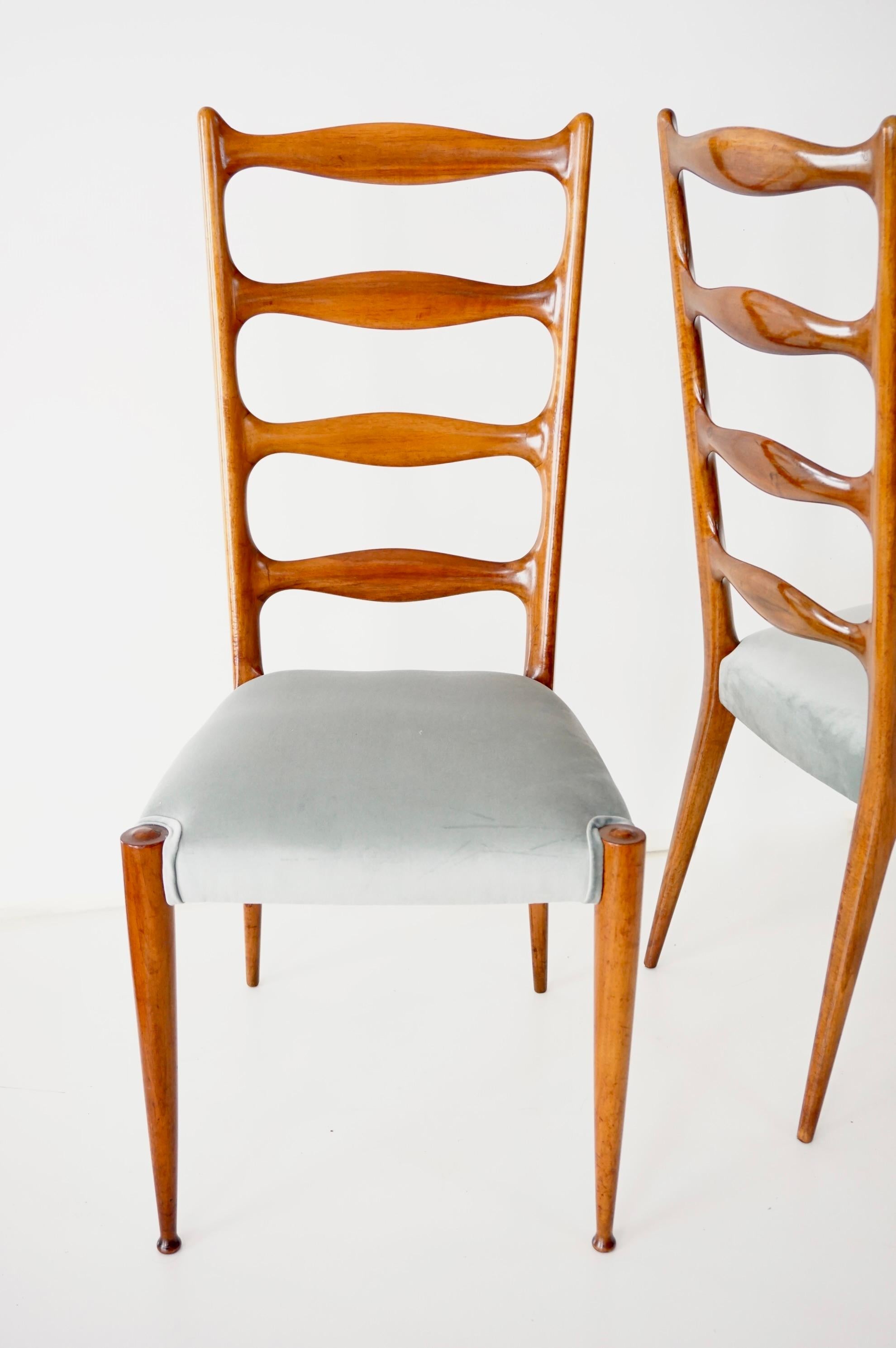 Velluto set di 8 sedie alte da pranzo Paolo Buffa, noce e velluto, 1950 in vendita