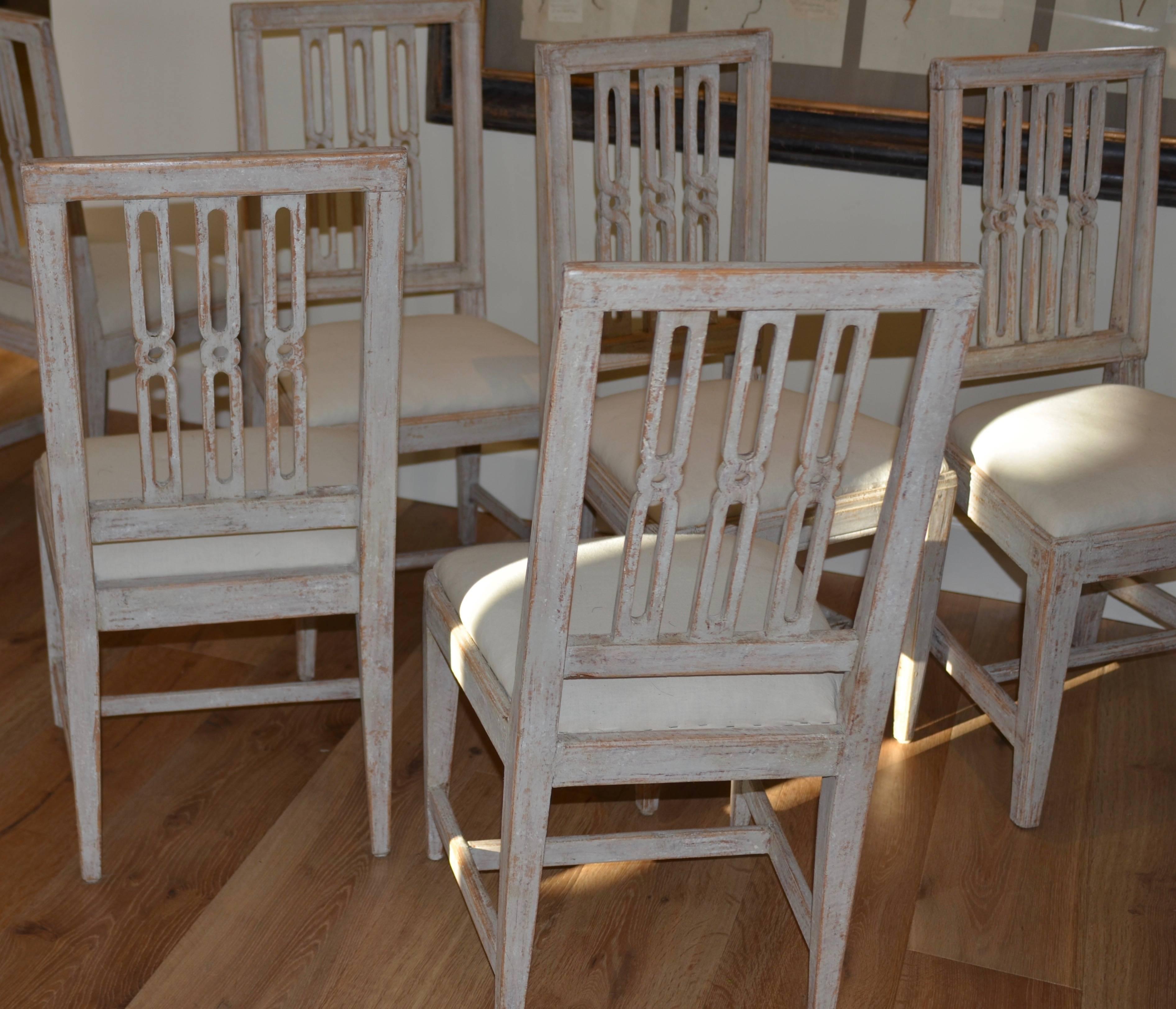 Set of Eight Period Swedish Gustavian Dining Chairs For Sale 1
