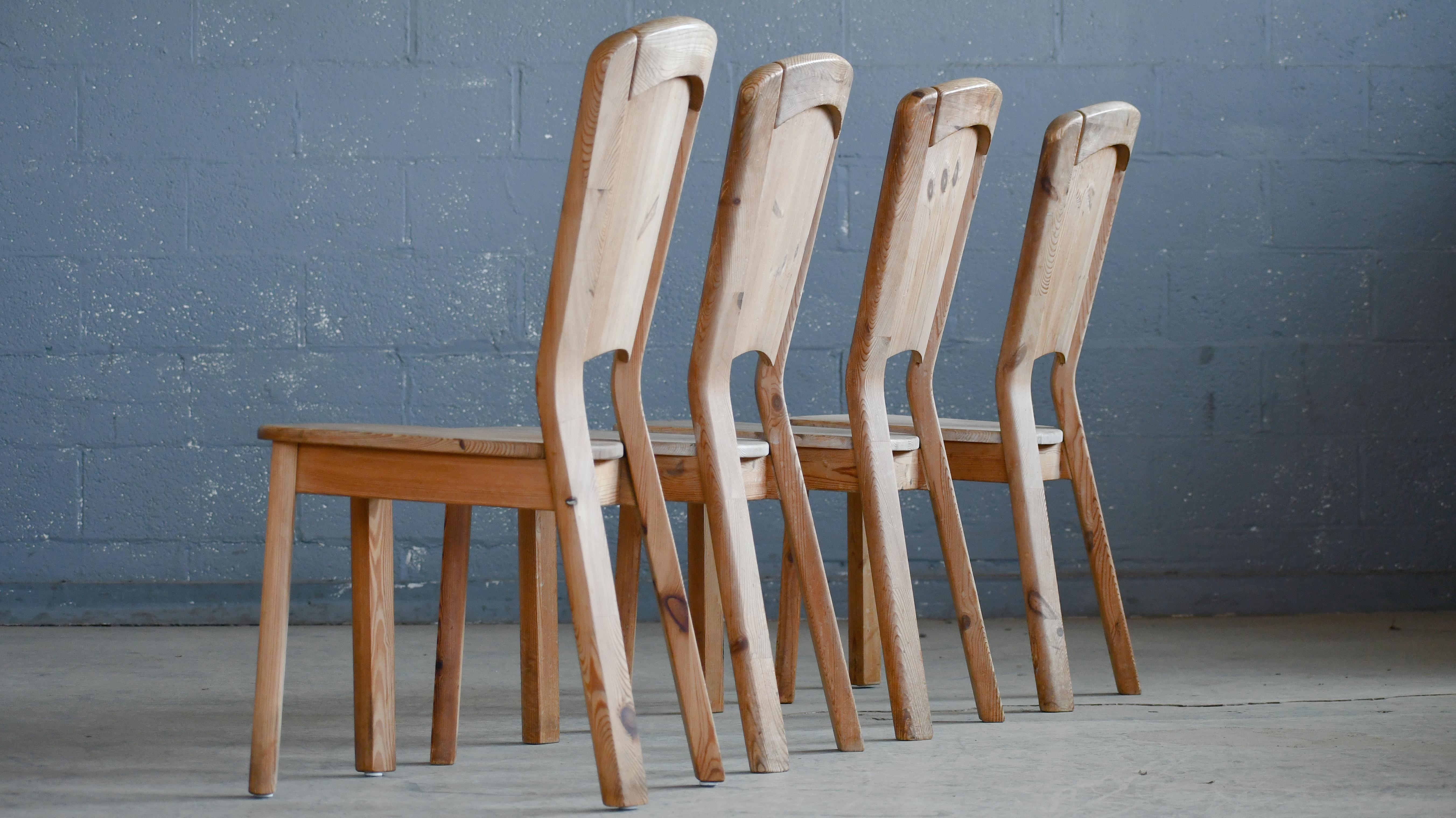 Carved Set of 8 Pine Dining Chairs in the Style of Axel Einar-Hjorth, Carl Malmsten