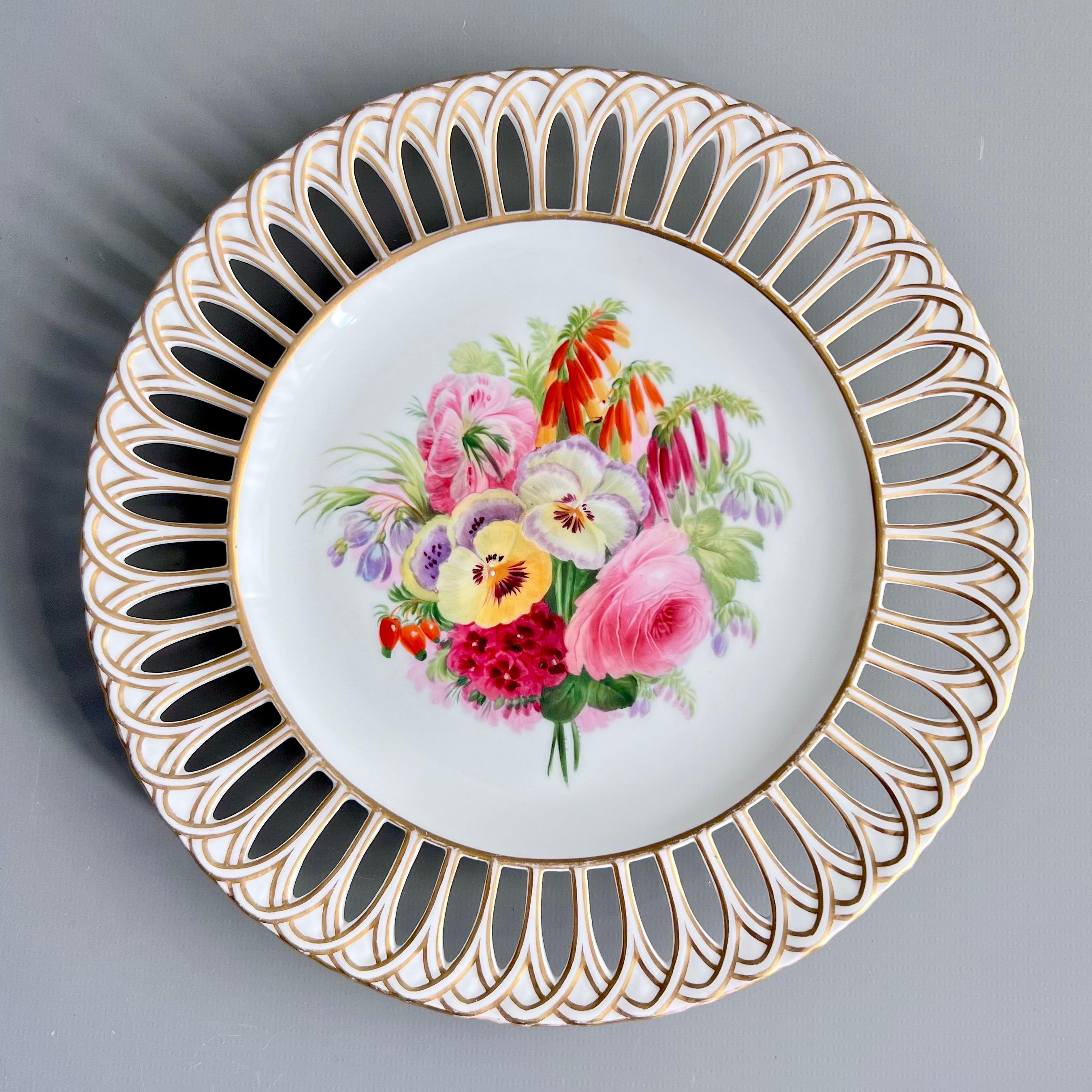 English Set of 8 Plates by Copeland, Reticulated, Sublime Flowers by Greatbatch, 1848 For Sale