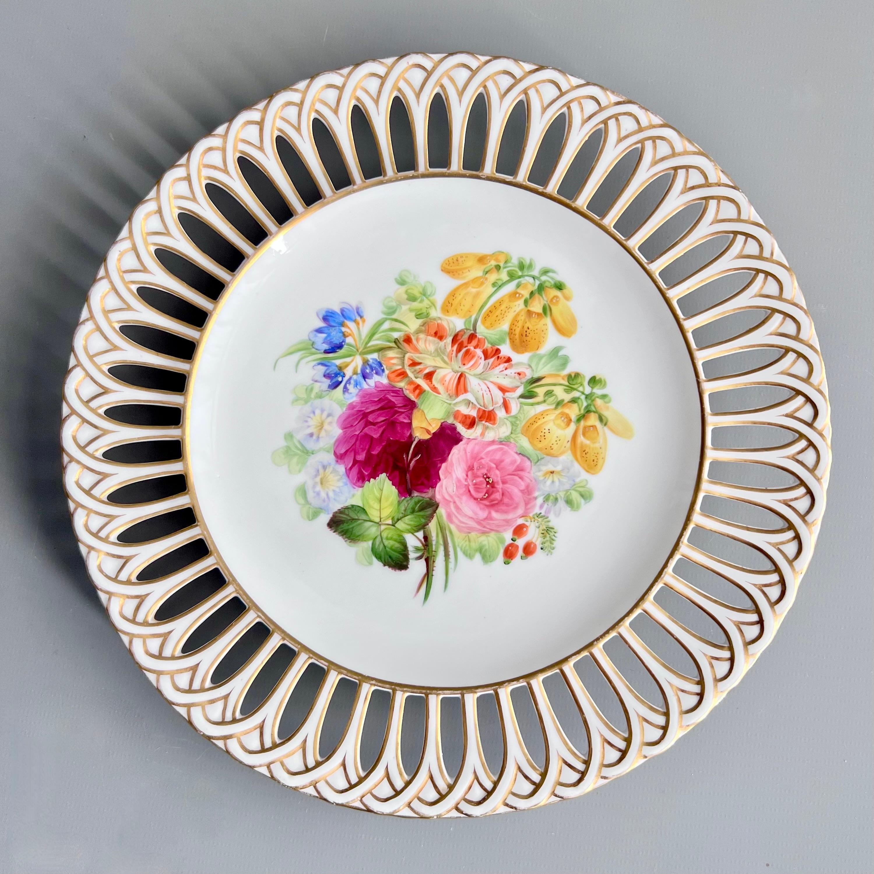 Set of 8 Plates by Copeland, Reticulated, Sublime Flowers by Greatbatch, 1848 In Good Condition For Sale In London, GB