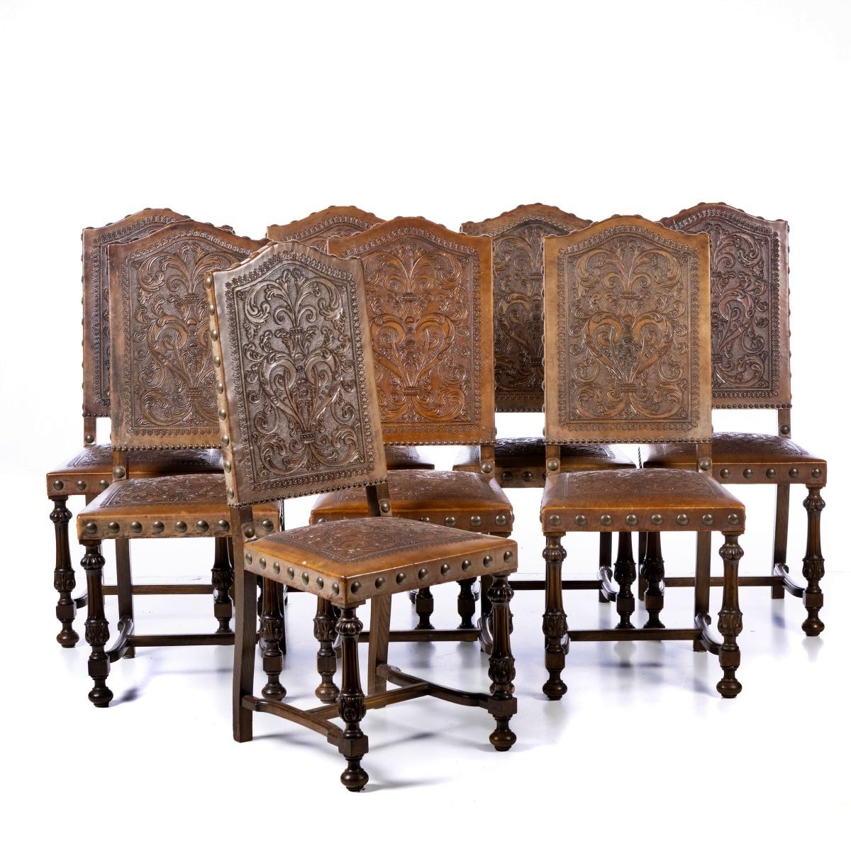 Hand-Crafted Set of 8 Portuguese Chairs Begin, 20th Century